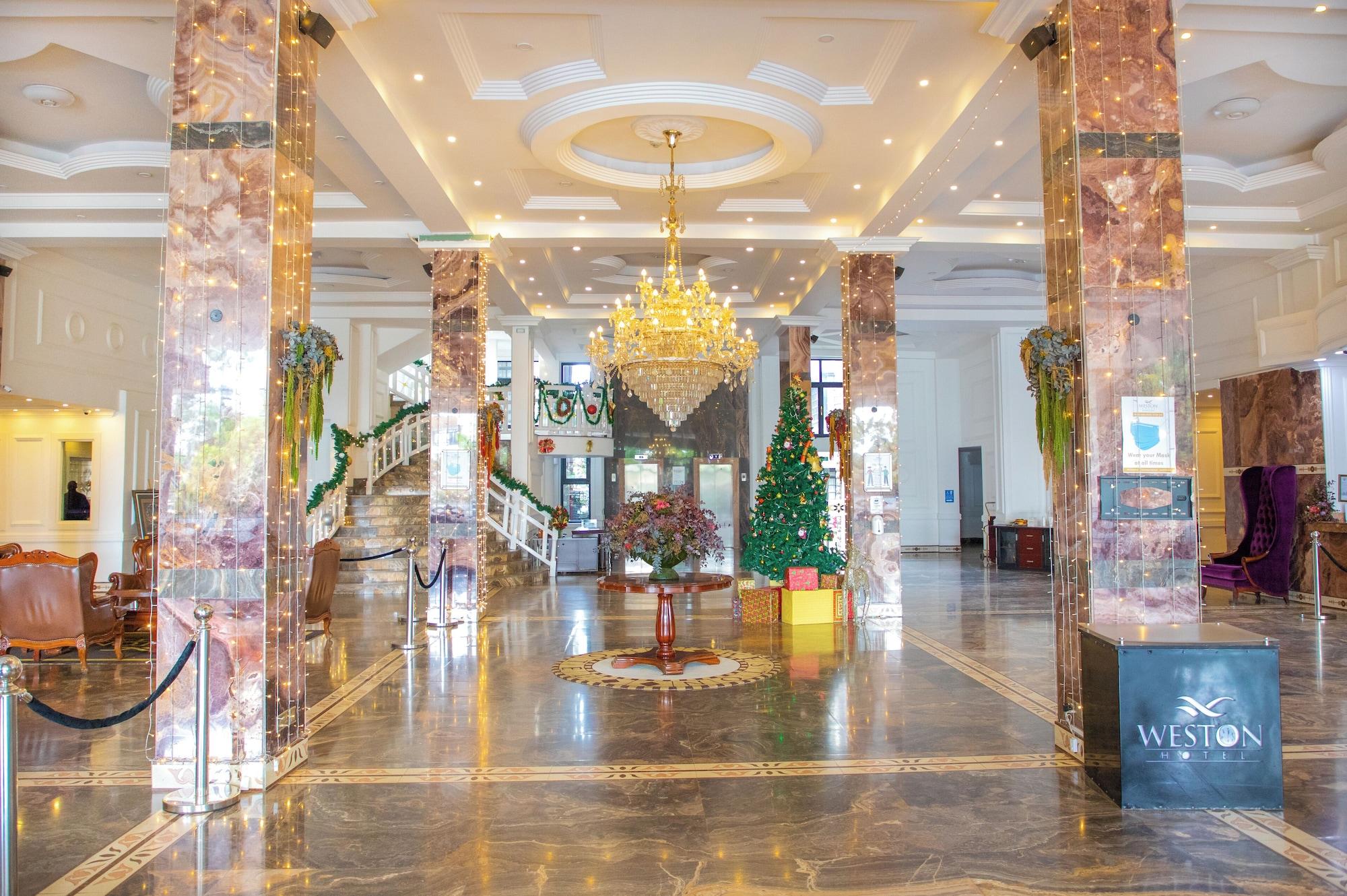 Vista Lobby Weston Hotel