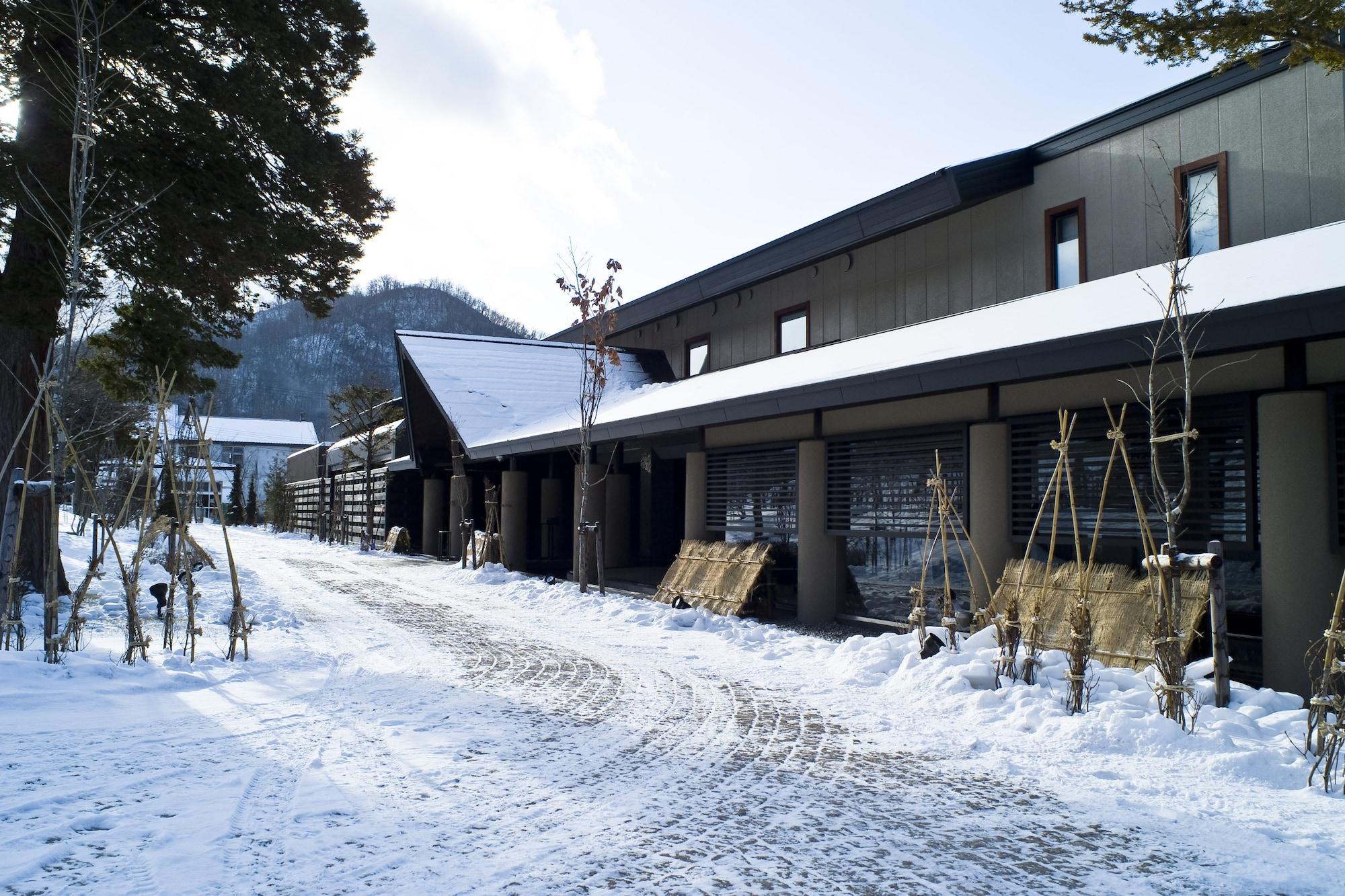 Vista Exterior Lake Shikotsu Tsuruga Resort Spa MIZU no UTA
