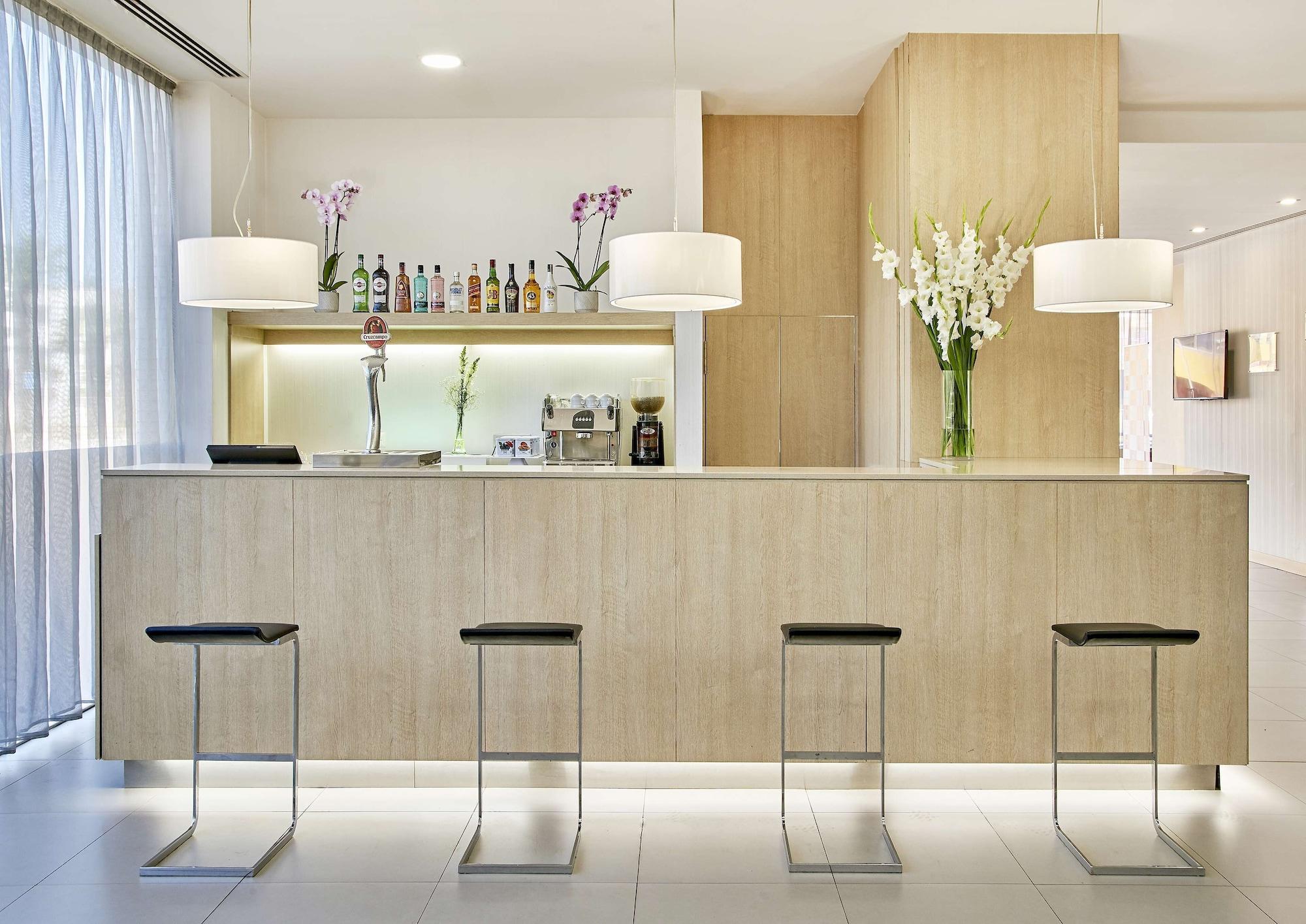 Bar/Salón NH Campo Cartagena