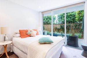 Alquiler Vacacional - Modern apartment with Large Courtyard