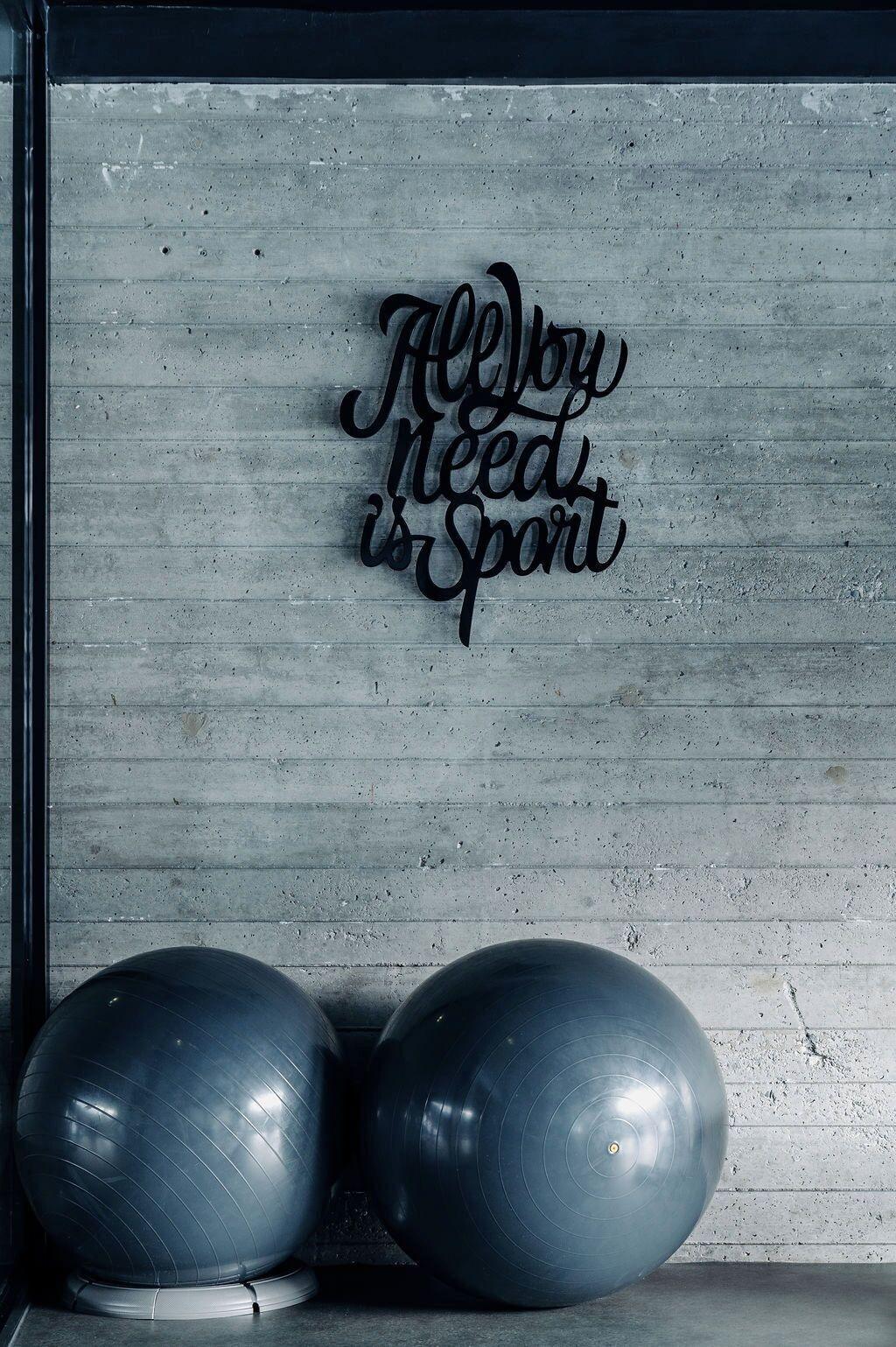 Gimnasio Totem, Friendly Hotel