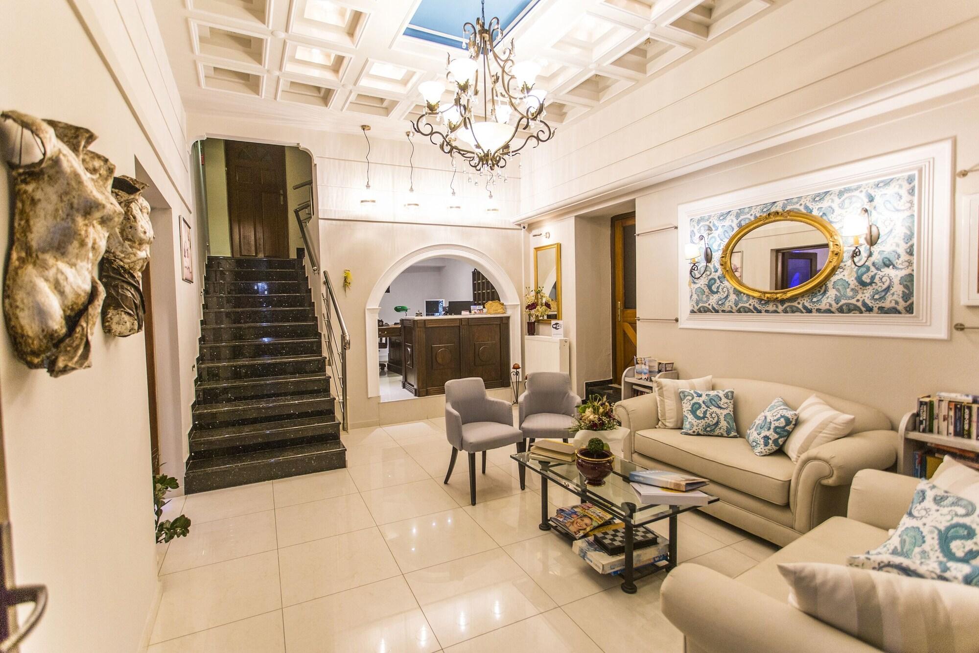 Vista Lobby Paradise Hotel