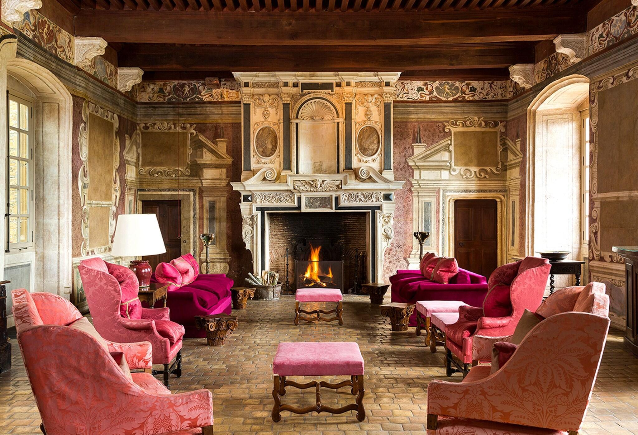 Vista Lobby Chateau de BAGNOLS