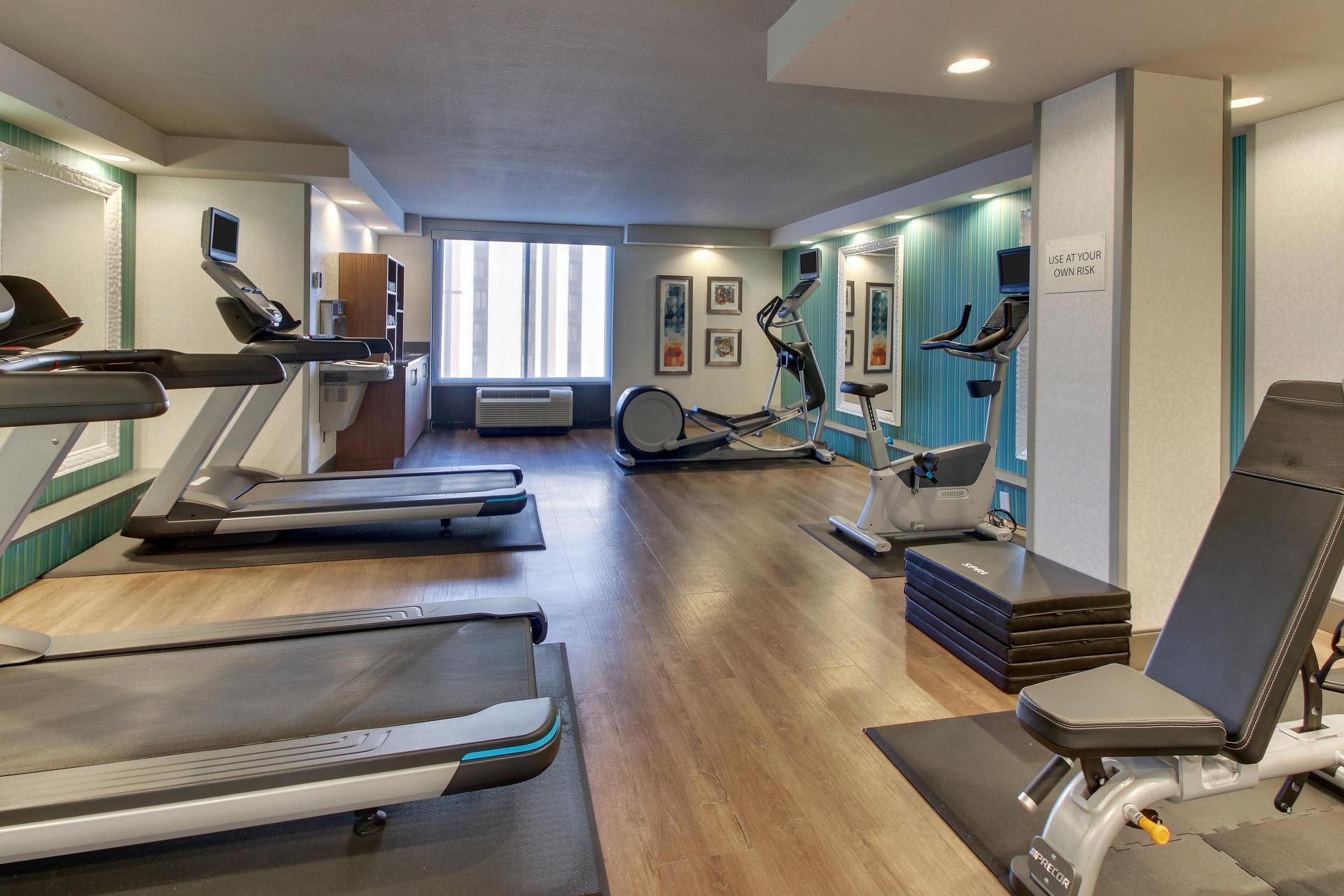 Gimnasio Holiday Inn Express & Suites Atlanta N-Perimeter Mall Area by IHG