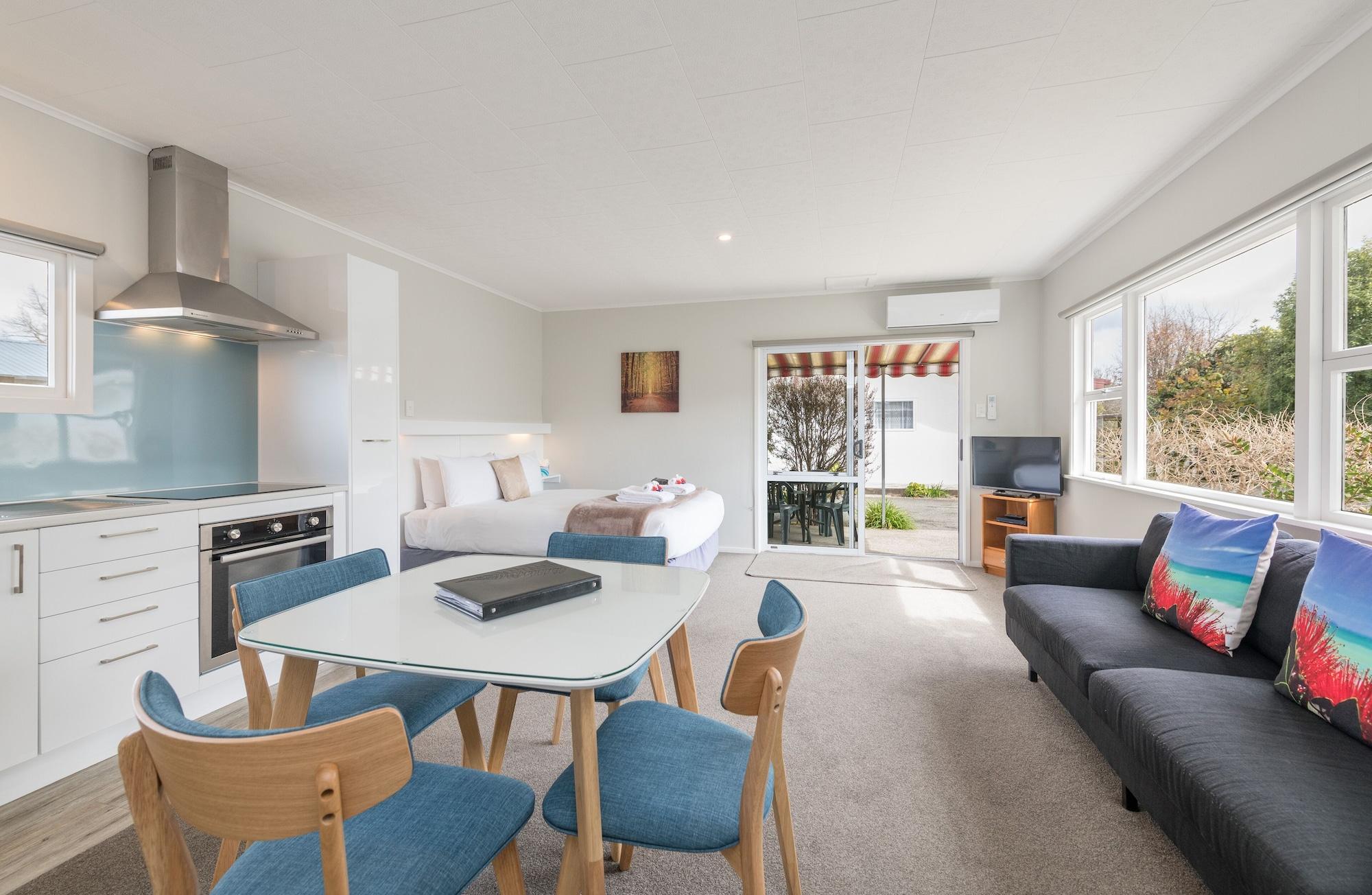 Varios Abbey Court Motel