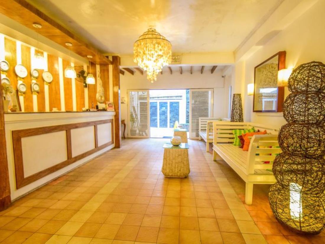 Vista Lobby White House Beach Resort