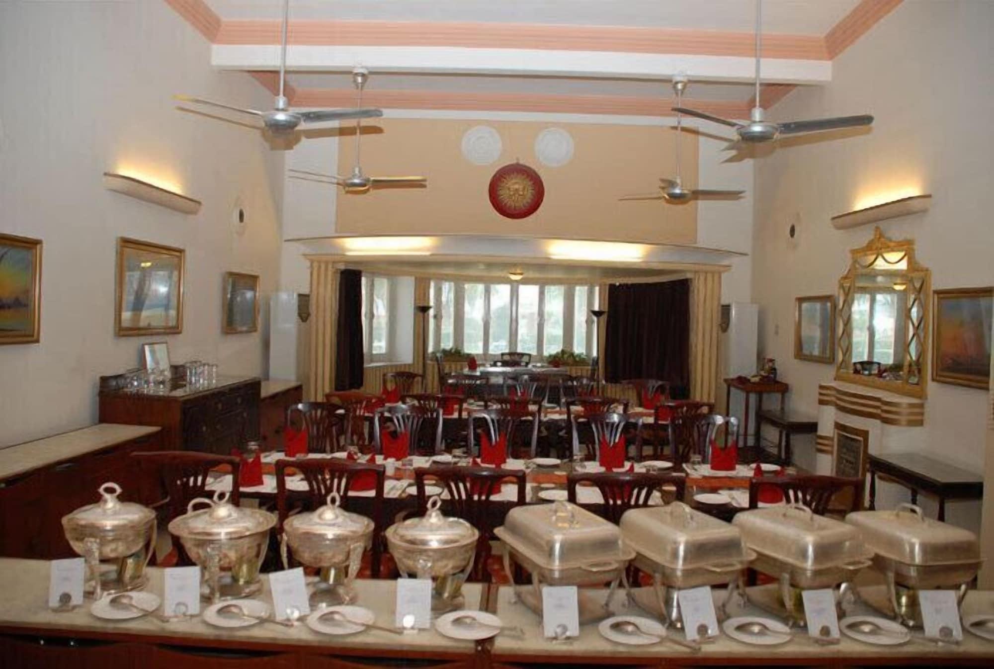 Restaurant Karni Bhawan Palace
