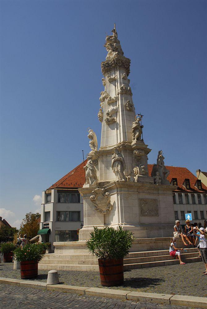 Burg Hotel by null