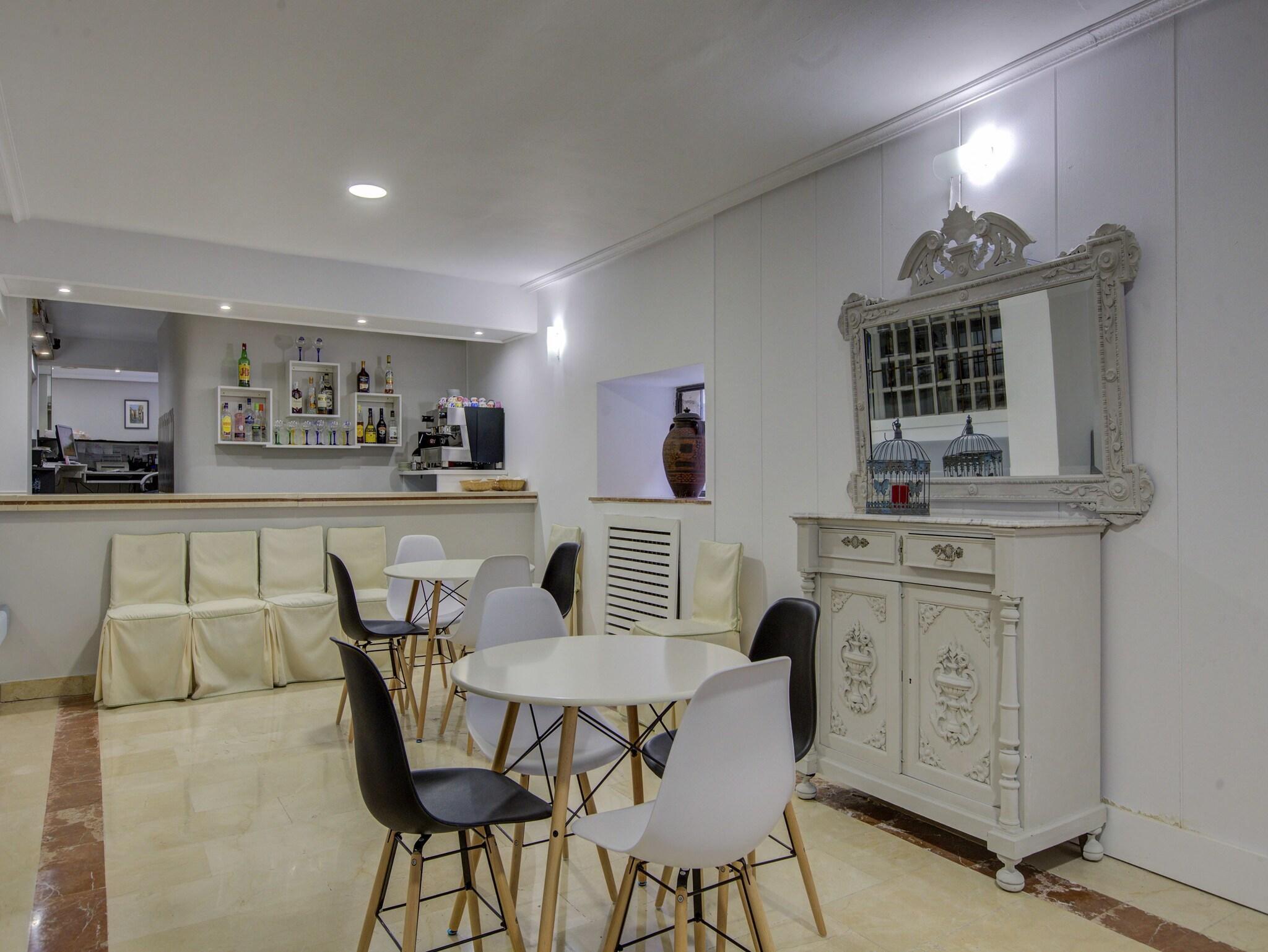 Bar/Salón Emperatriz I