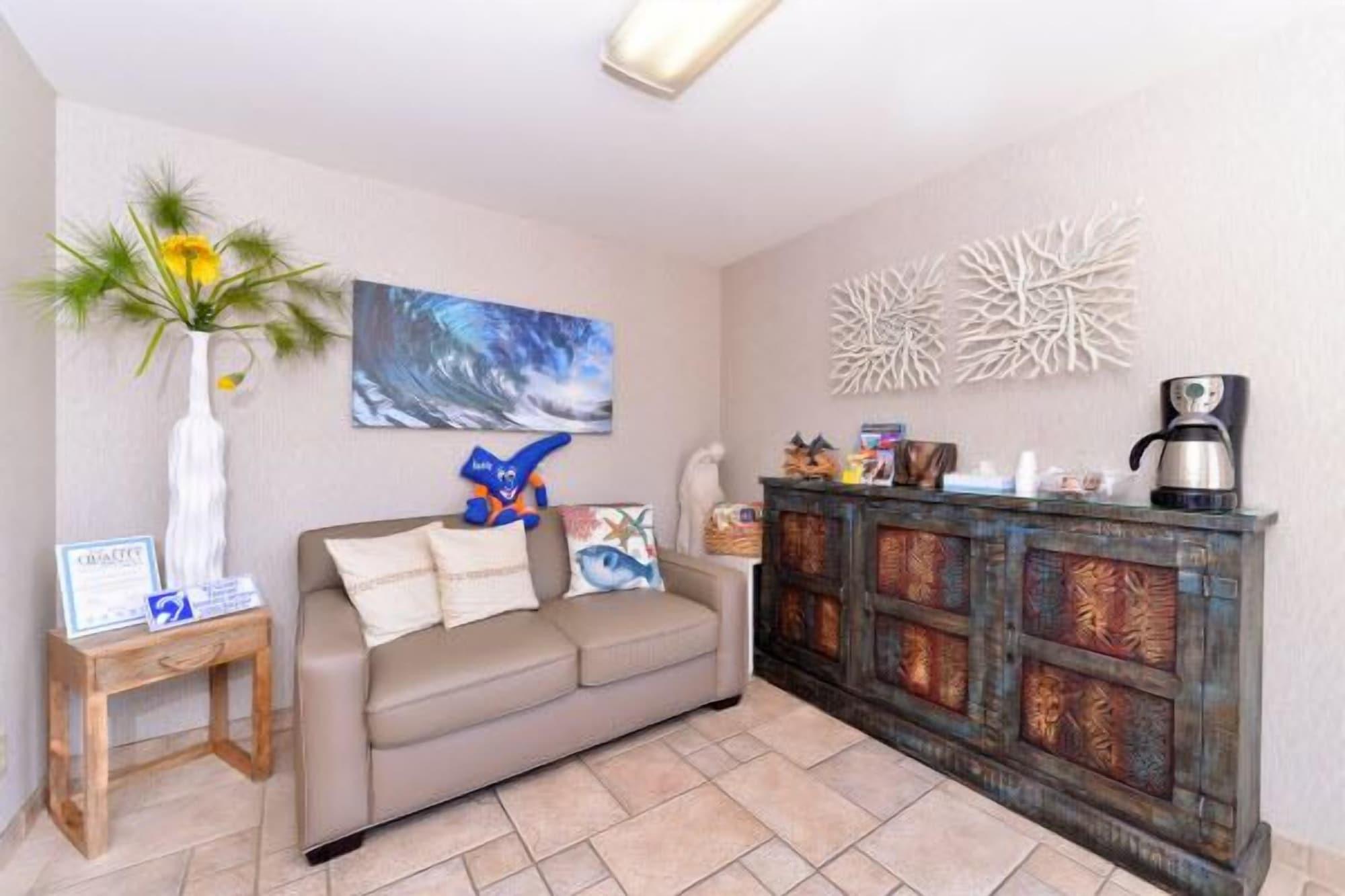 Vista Lobby Americas Best Value Inn San Clemente Beach