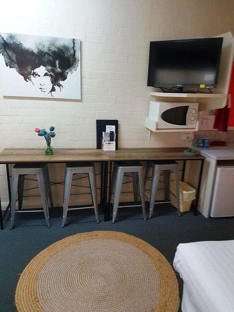 Varios Bidgee Motor Inn