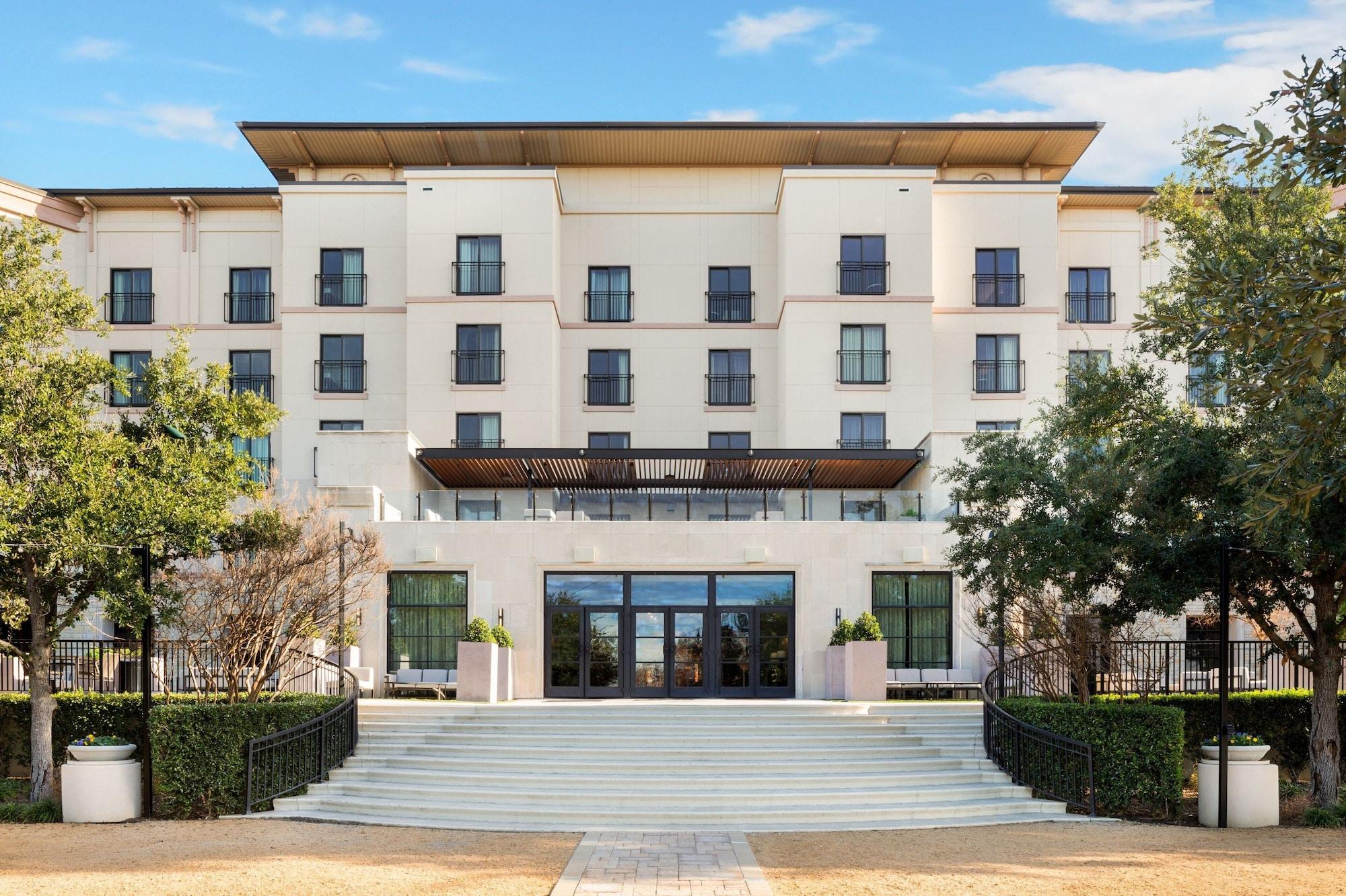 Vista Exterior The Westin Dallas Stonebriar Golf Resort & Spa