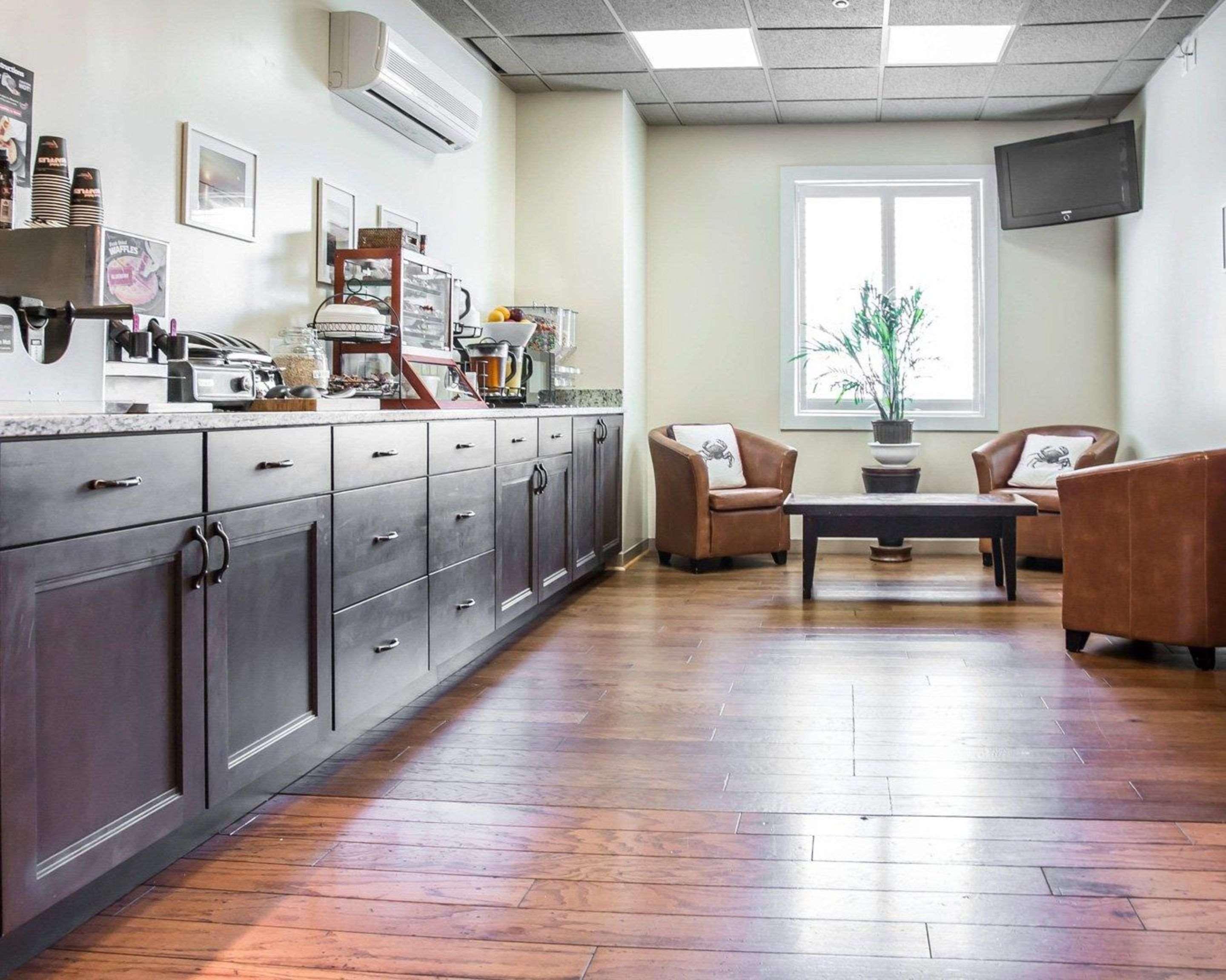 Restaurant Island Inn & Suites, an Ascend Collection Hotel