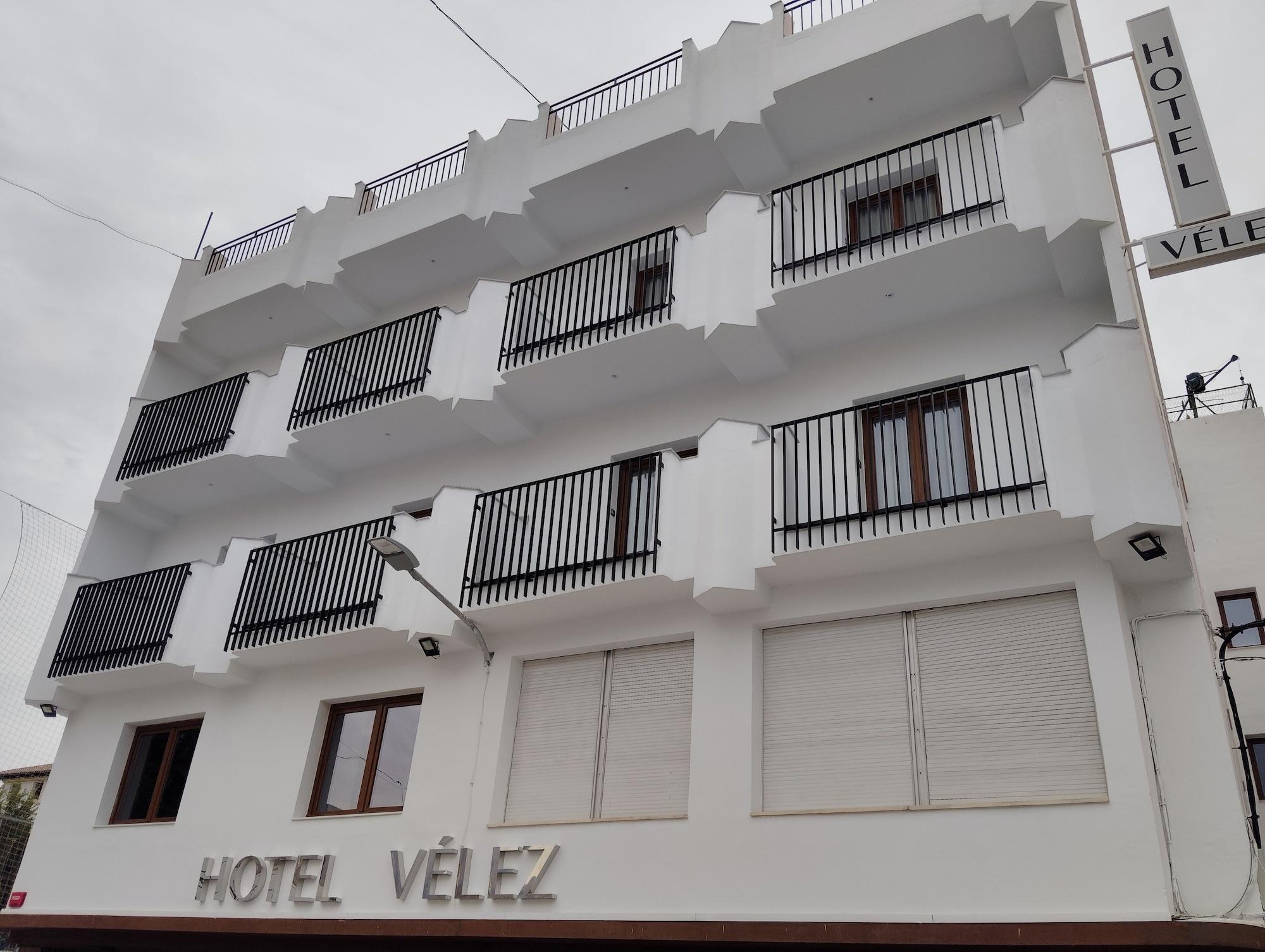 Vista Exterior Hotel Velez