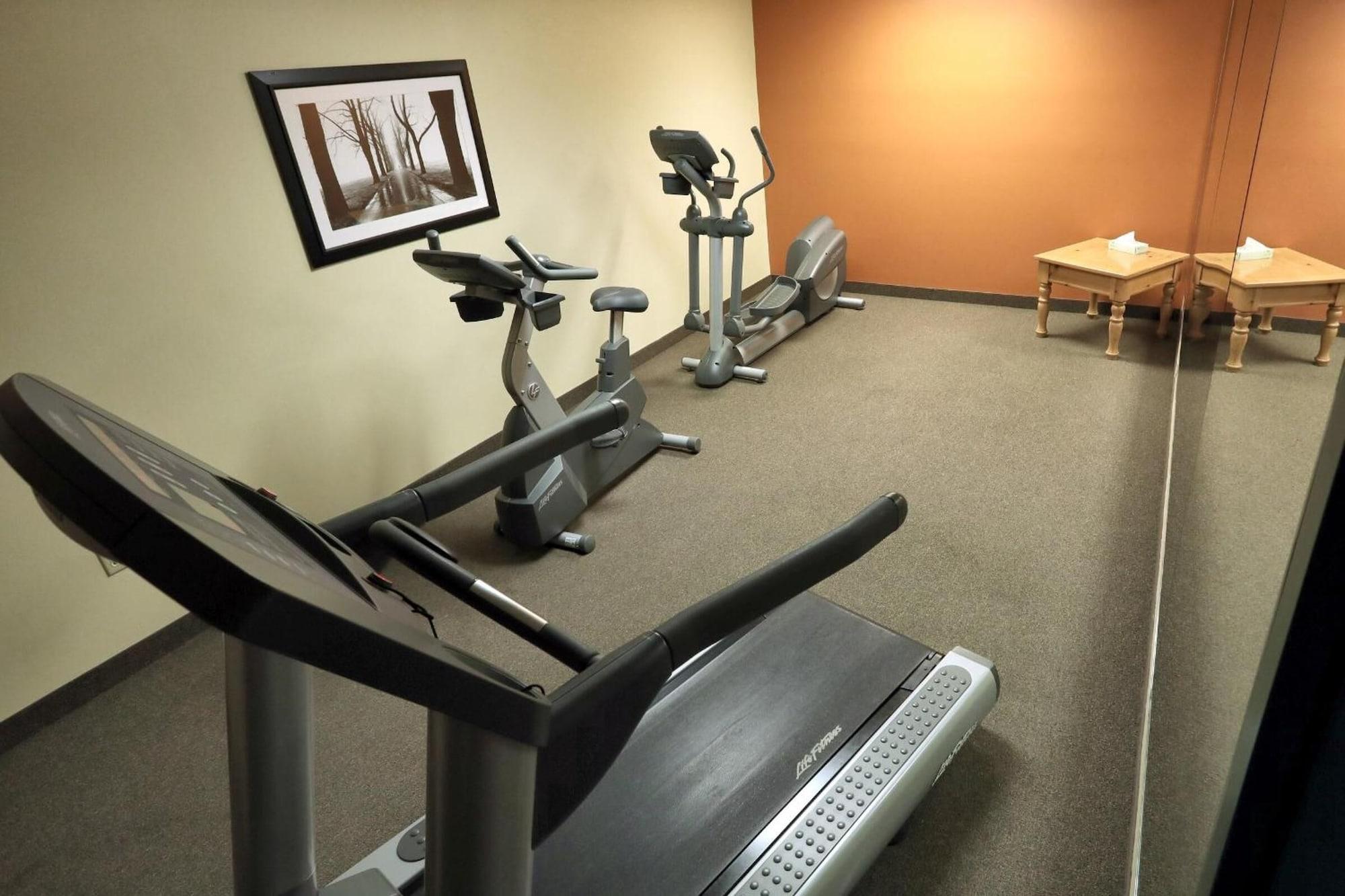 Gimnasio Lancaster Inn and Suites