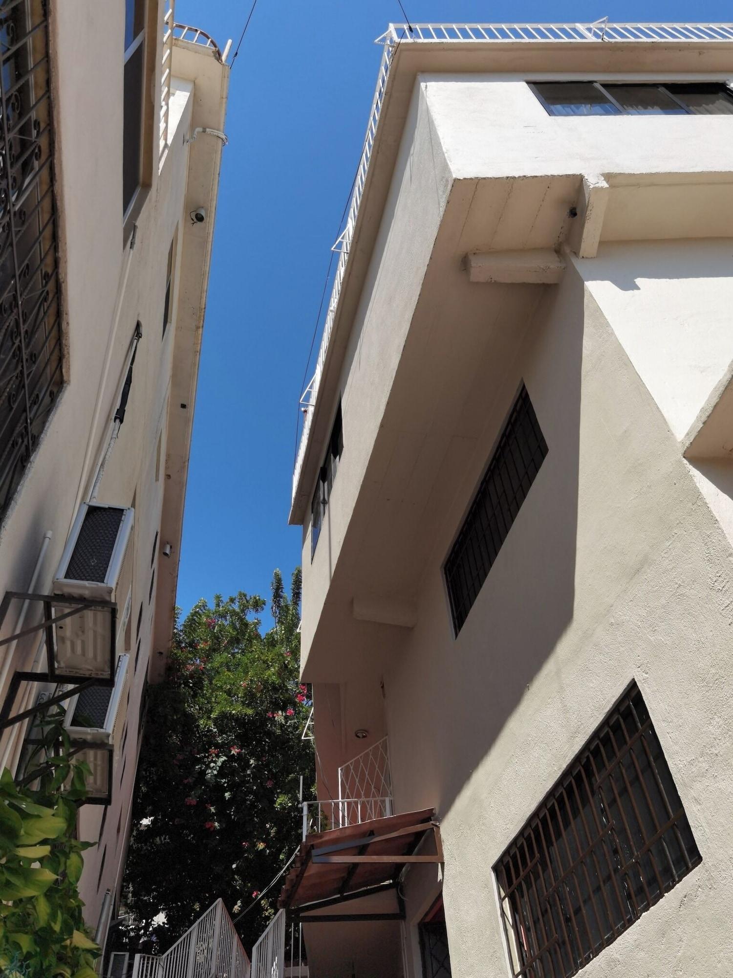 Vista Exterior Casa Aca