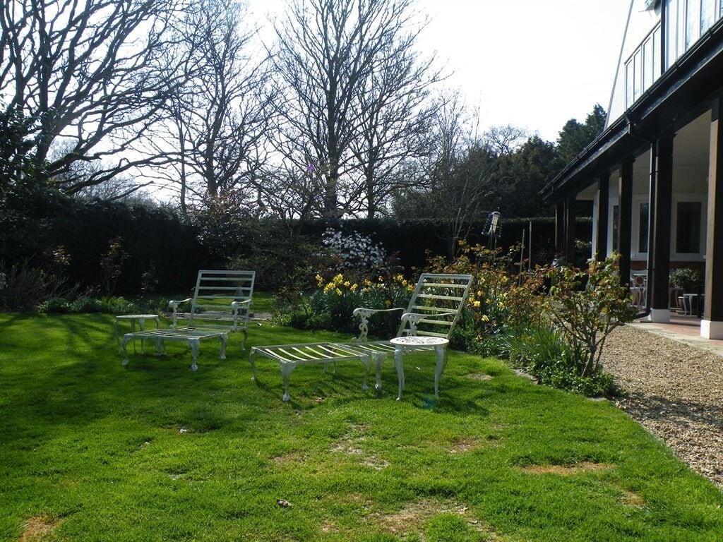 Vista Exterior Broadlands Gate