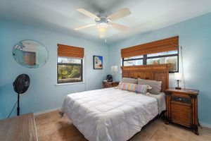 Alquiler Vacacional - Tropical Oasis with Beautiful Home, Pool, Dock and Tiki Hut