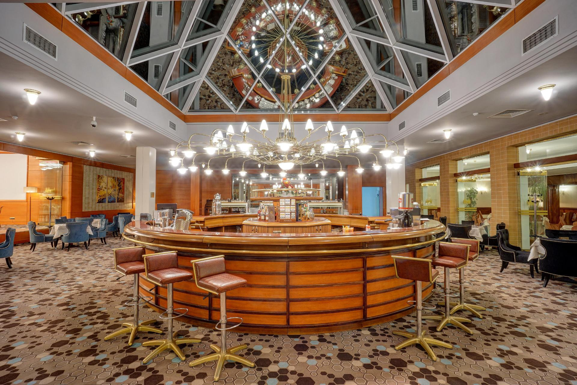 Bar/Salón Aro Palace Hotel