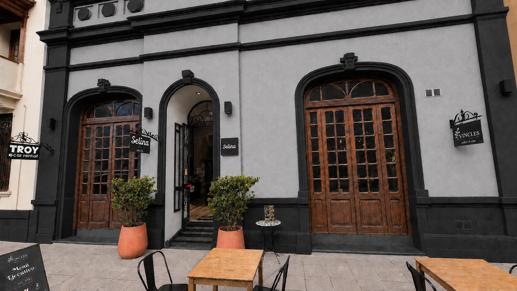 Vista Exterior Selina Salta