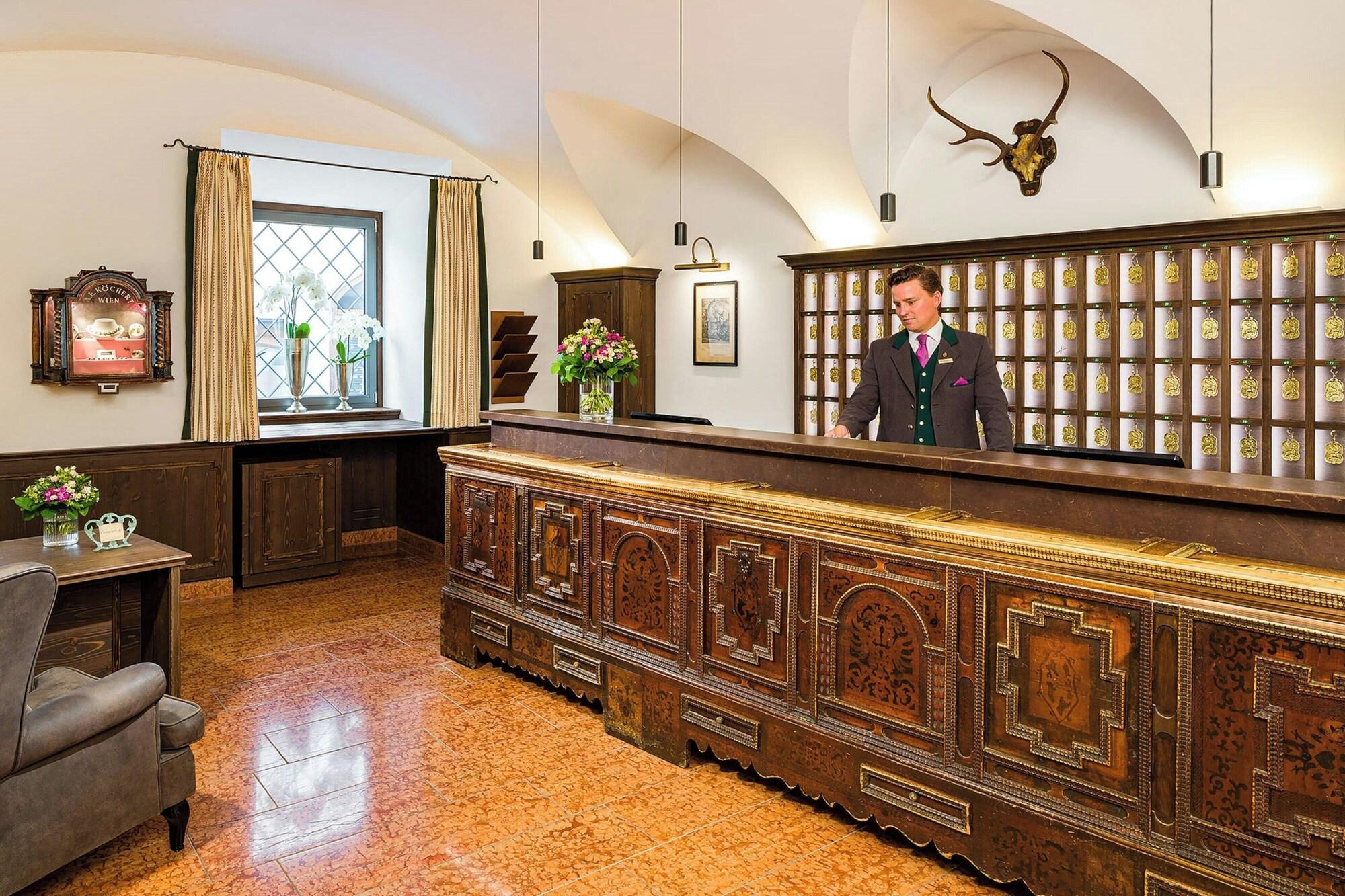 Vista Lobby Hotel Goldener Hirsch, a Luxury Collection Hotel, Salzburg