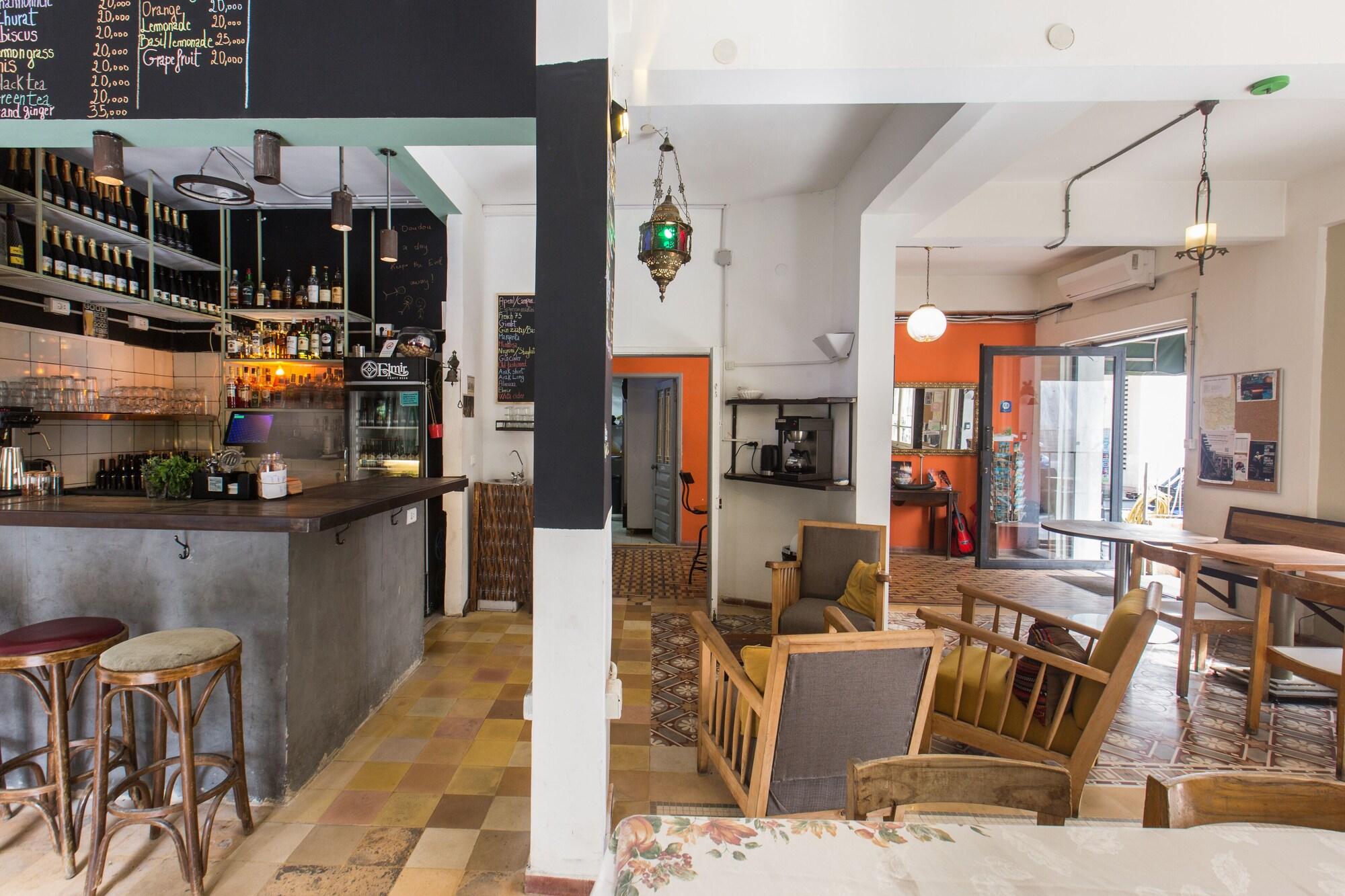 Bar/Salón The Grand Meshmosh Hotel