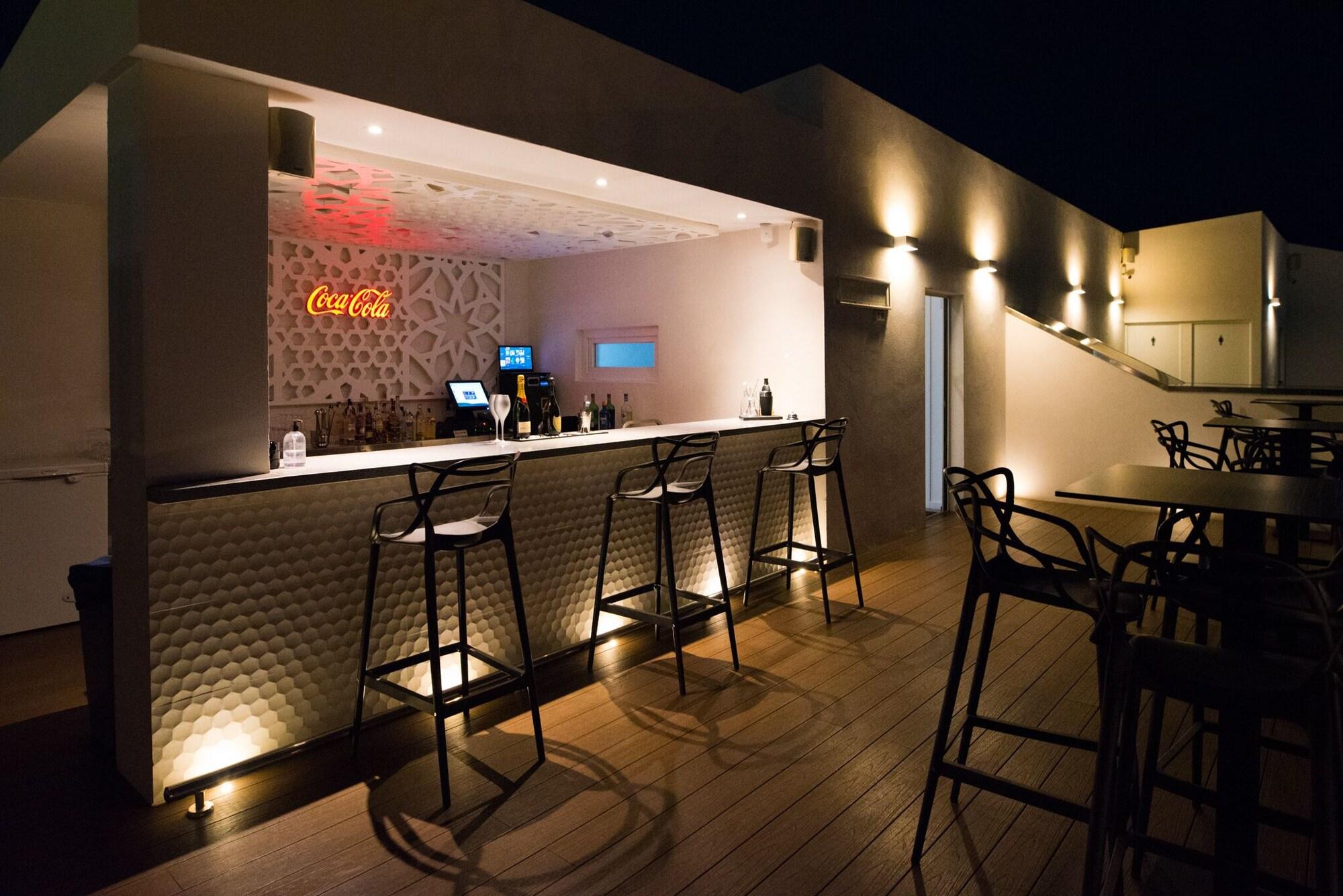 Bar/Salón DAOS Suites Terrace Marbella