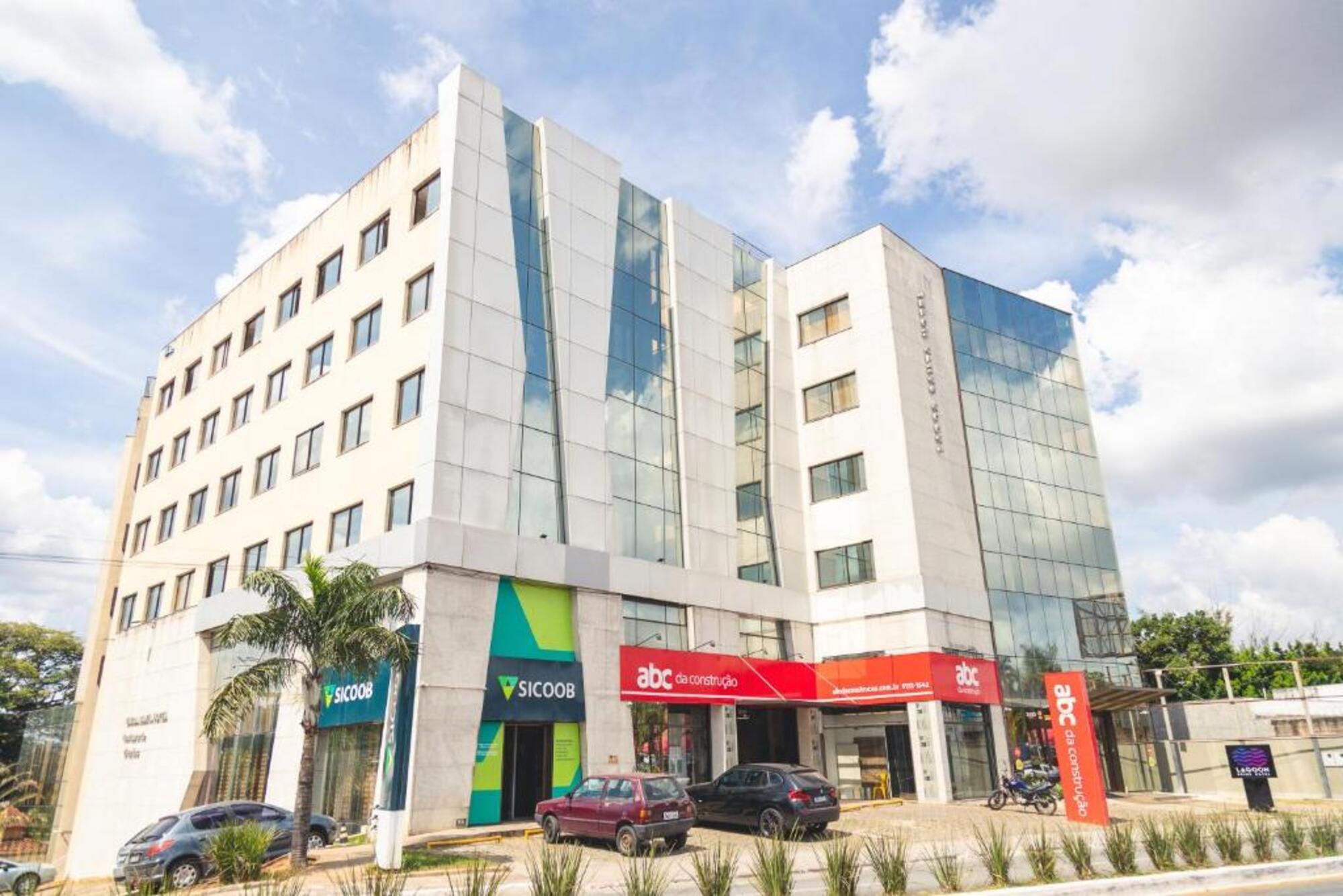 Vista Exterior Lagoon Prime Hotel