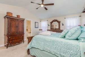 Alquiler Vacacional - Spacious 5-bedroom house in serene O'Fallon with AC