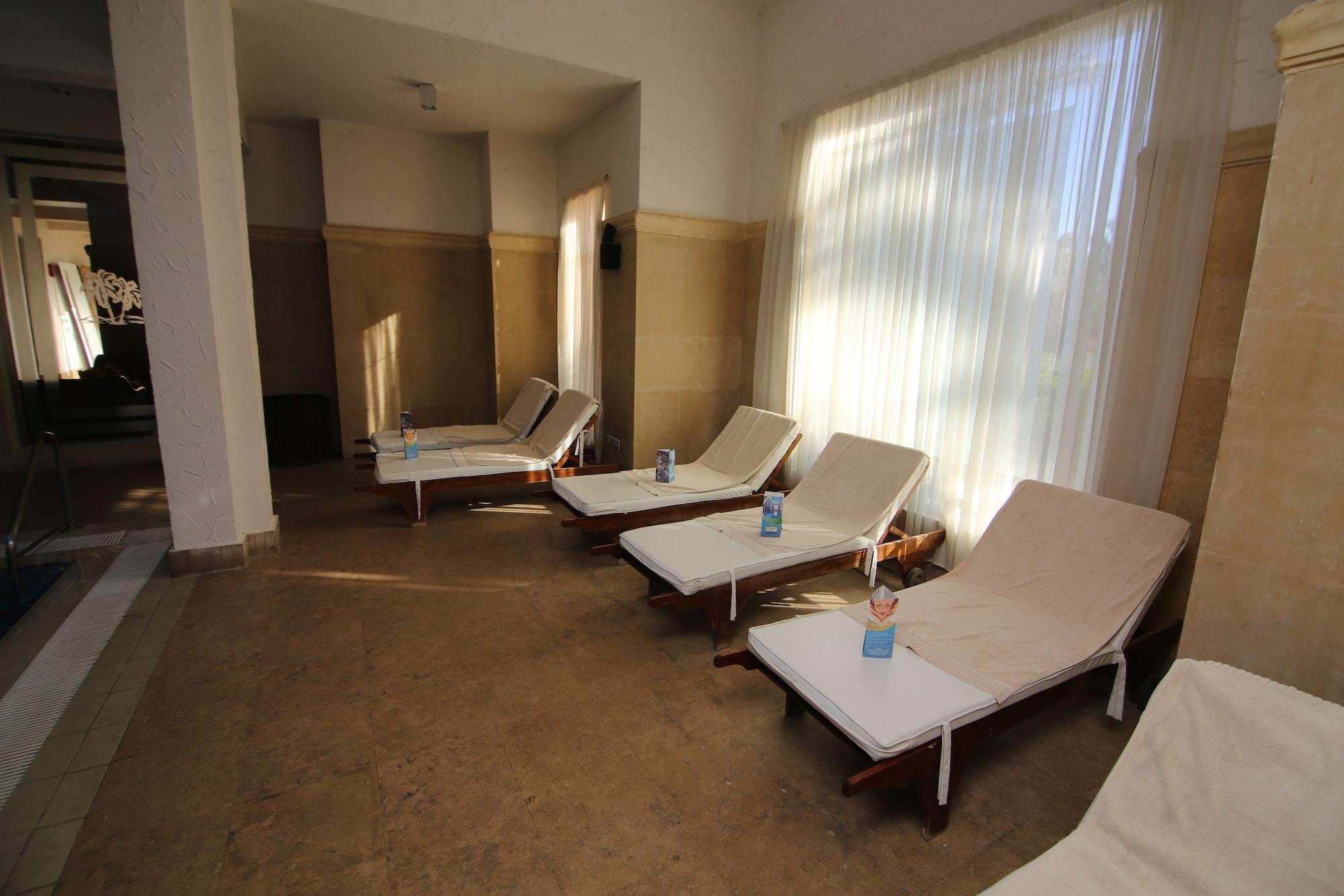 Spa Tamra Beach Resort
