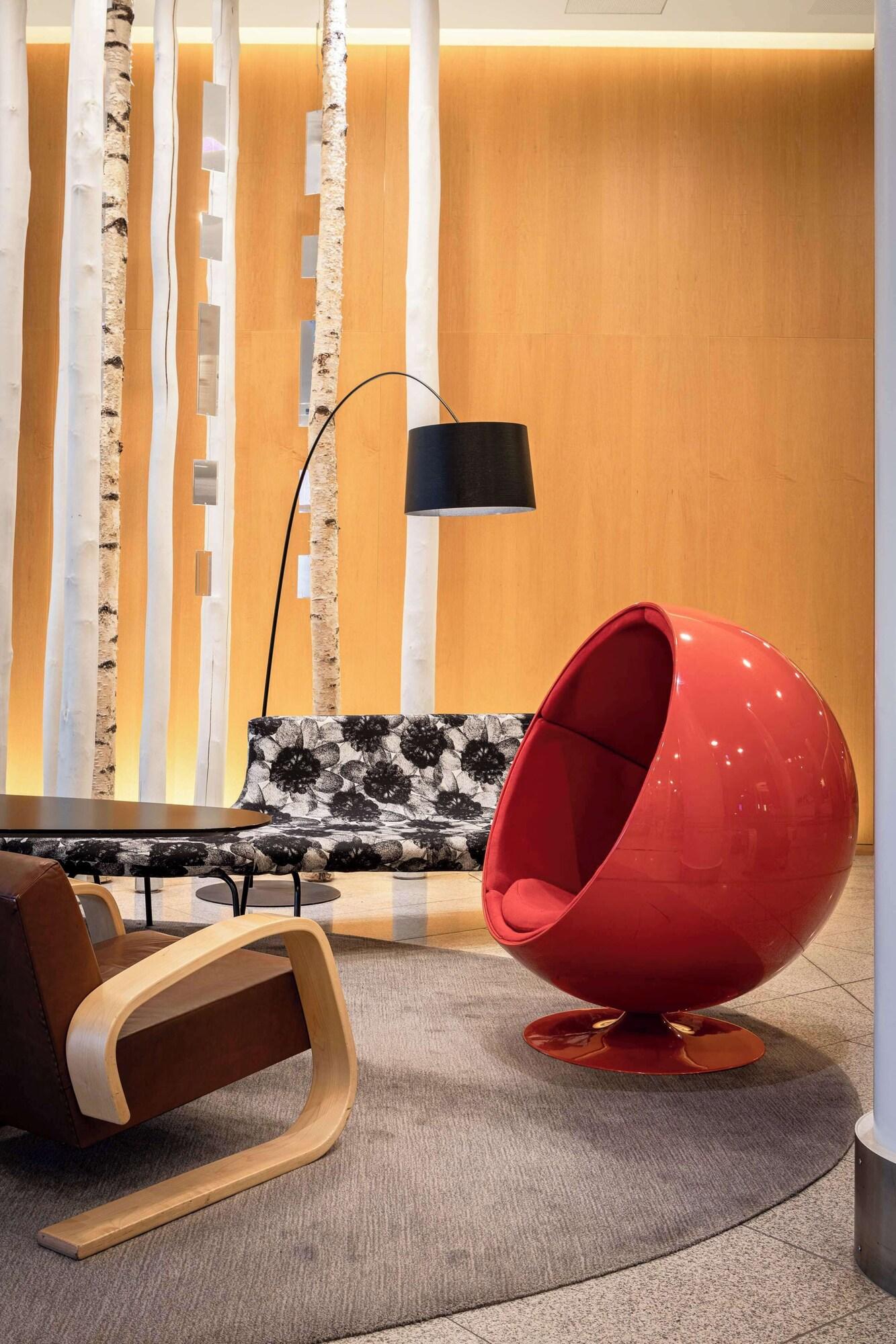 Vista Lobby Hilton Helsinki Airport