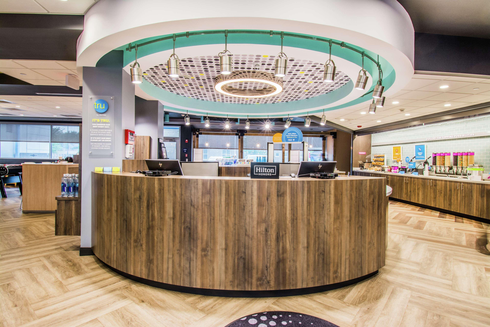 Vista Lobby Tru by Hilton Bowling Green, KY