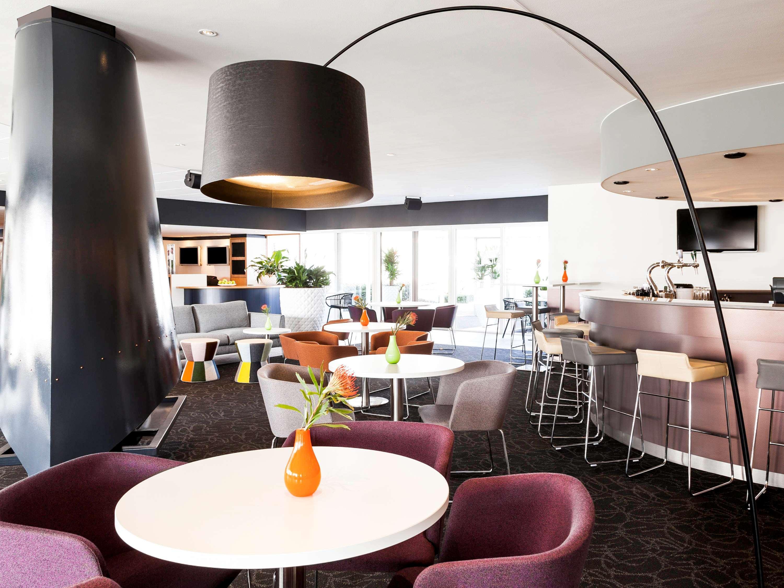 Bar/Salón Novotel Breda