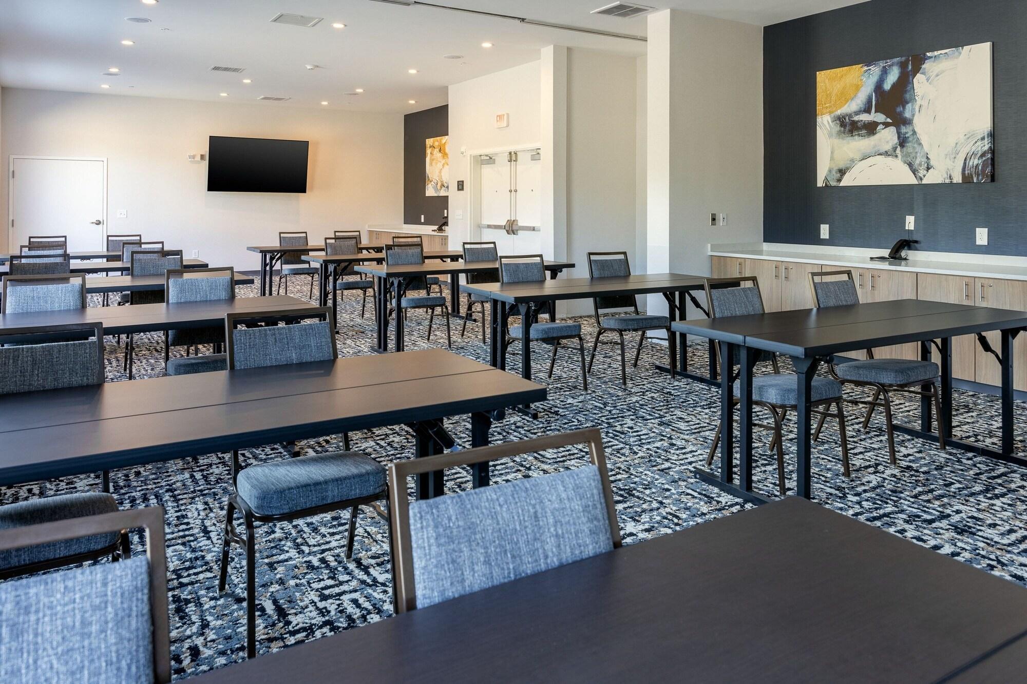 Sala de Reuniones Towneplace Suites by Marriott Canton Riverstone Parkway