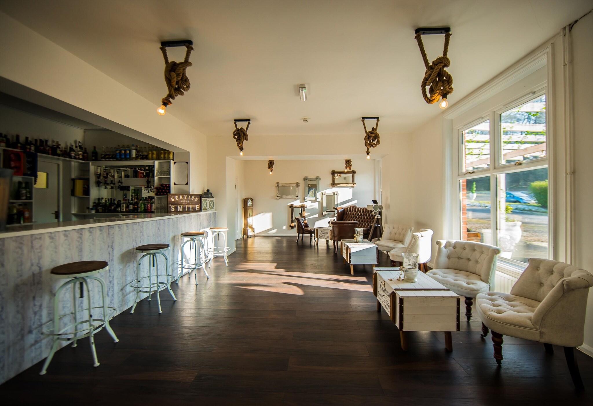 Bar/Salón Gray Manor Hotel
