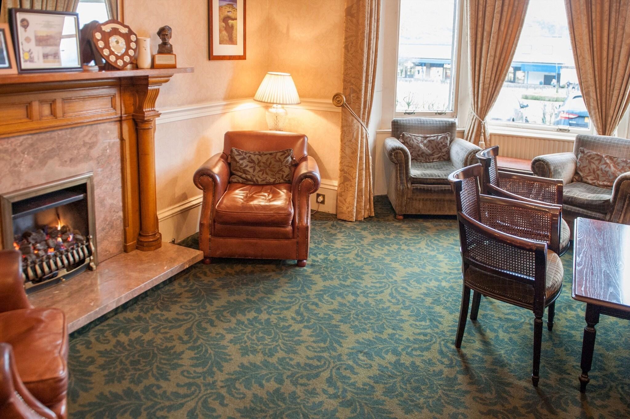 Bar/Salón Alexandra Hotel