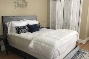 Alquiler Vacacional - Comfy Easeful Two Bedroom Apartment. 30 Minutes to Boston