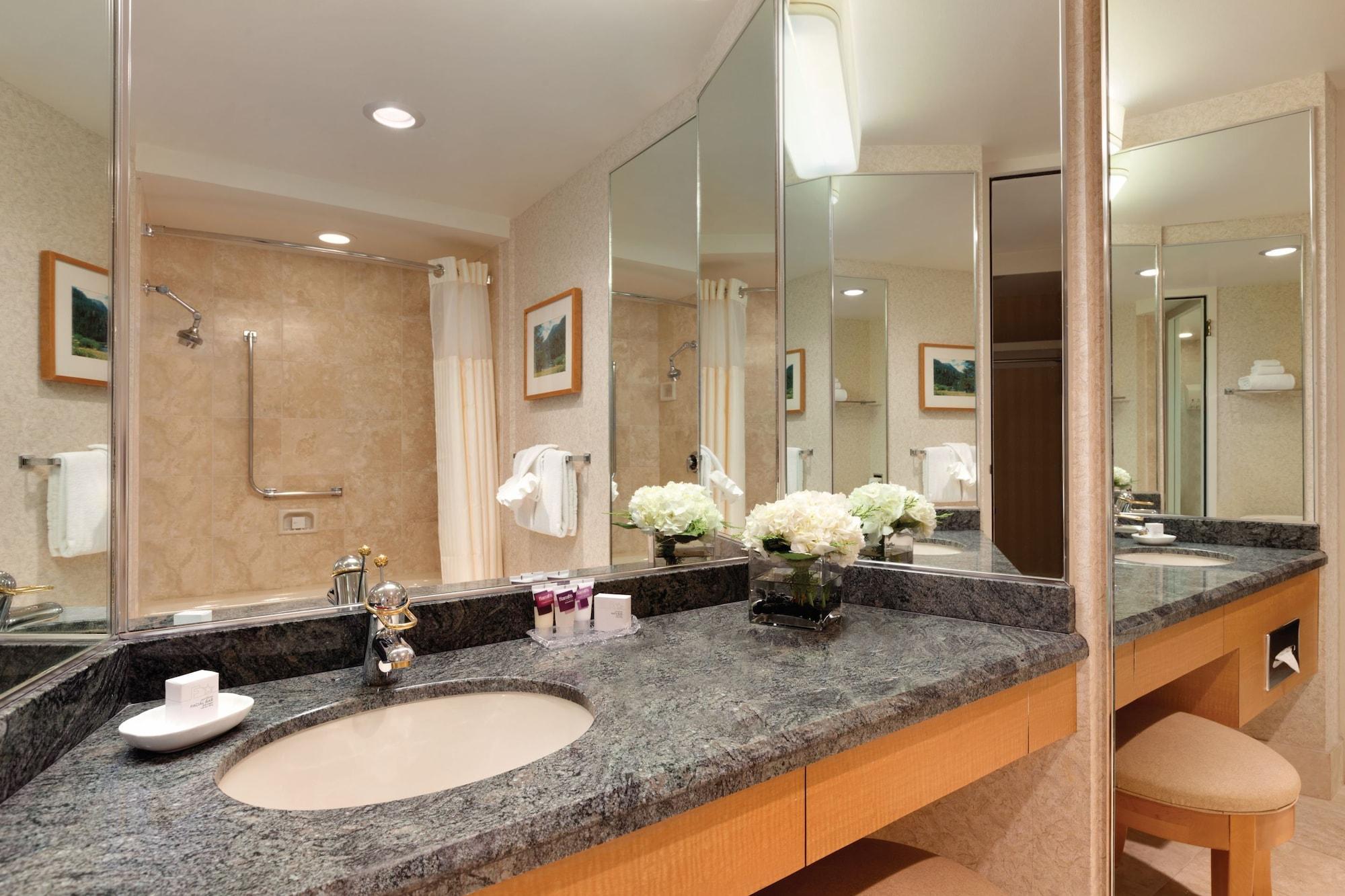Habitación Harrah’s Lake Tahoe – A Caesars Rewards Destination