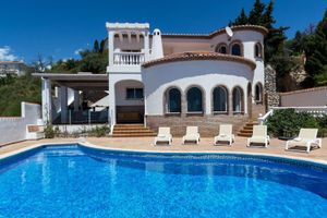 Alquiler Vacacional - Traditional Spanish Villa With Private Heated Pool And Amazing Views