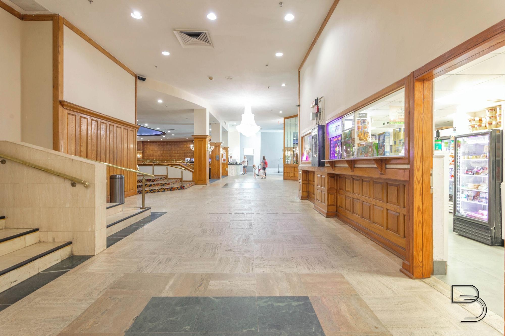 Vista Lobby Girasole Suites