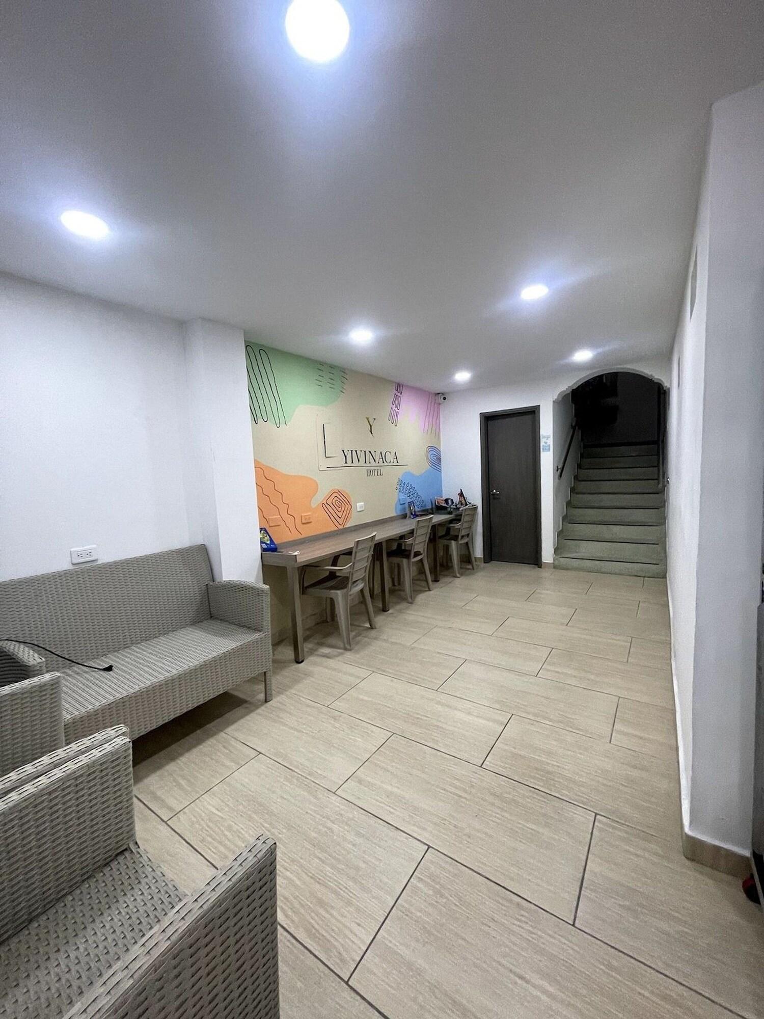 Vista Lobby Yivinaca