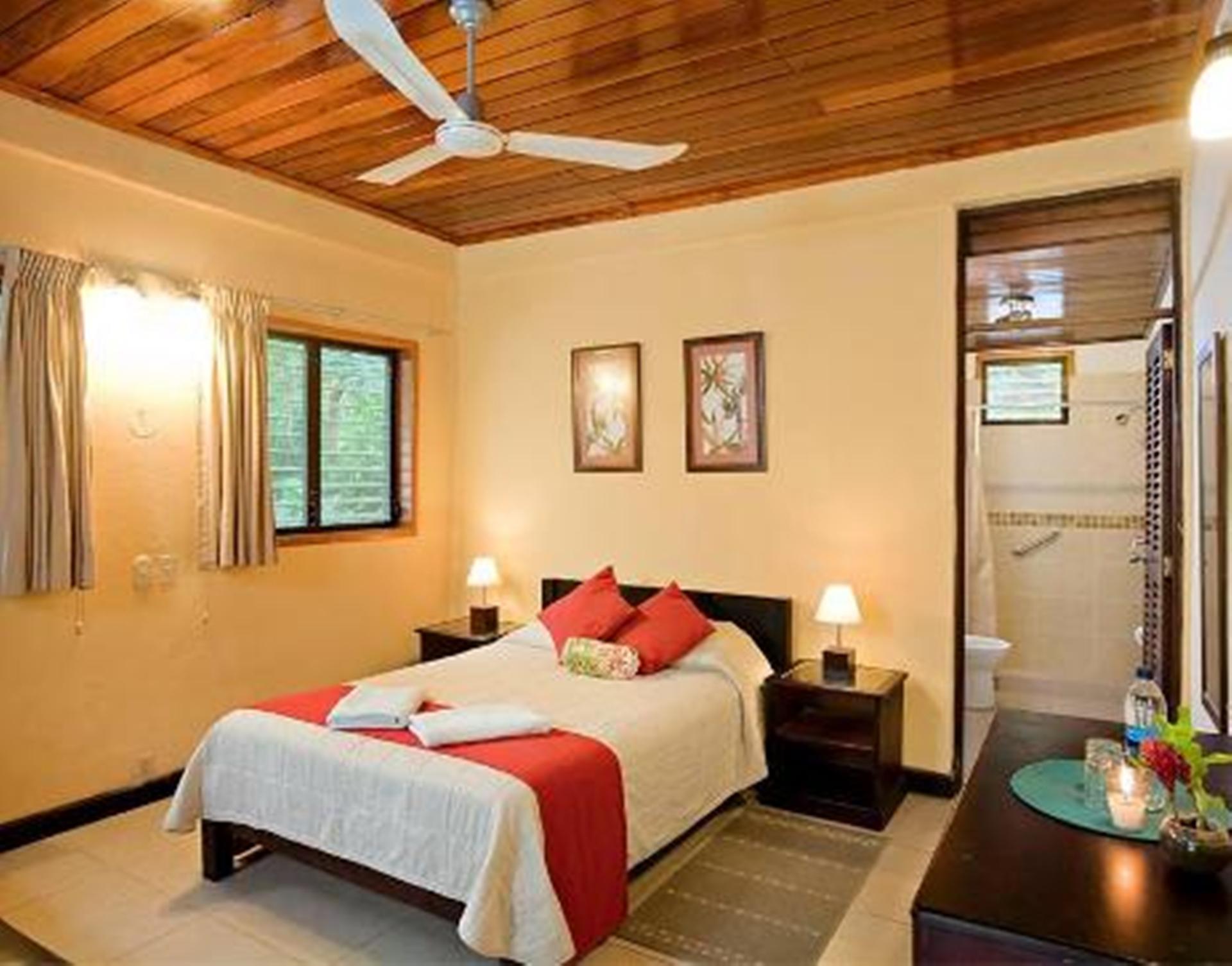 Equipamiento de Habitación Hotel Jaguar Inn Tikal