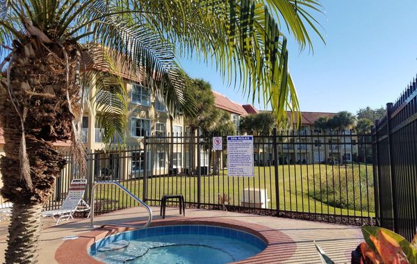 Parc Corniche Condominium Suite Hotel - Hoteles en International Drive de Orlando