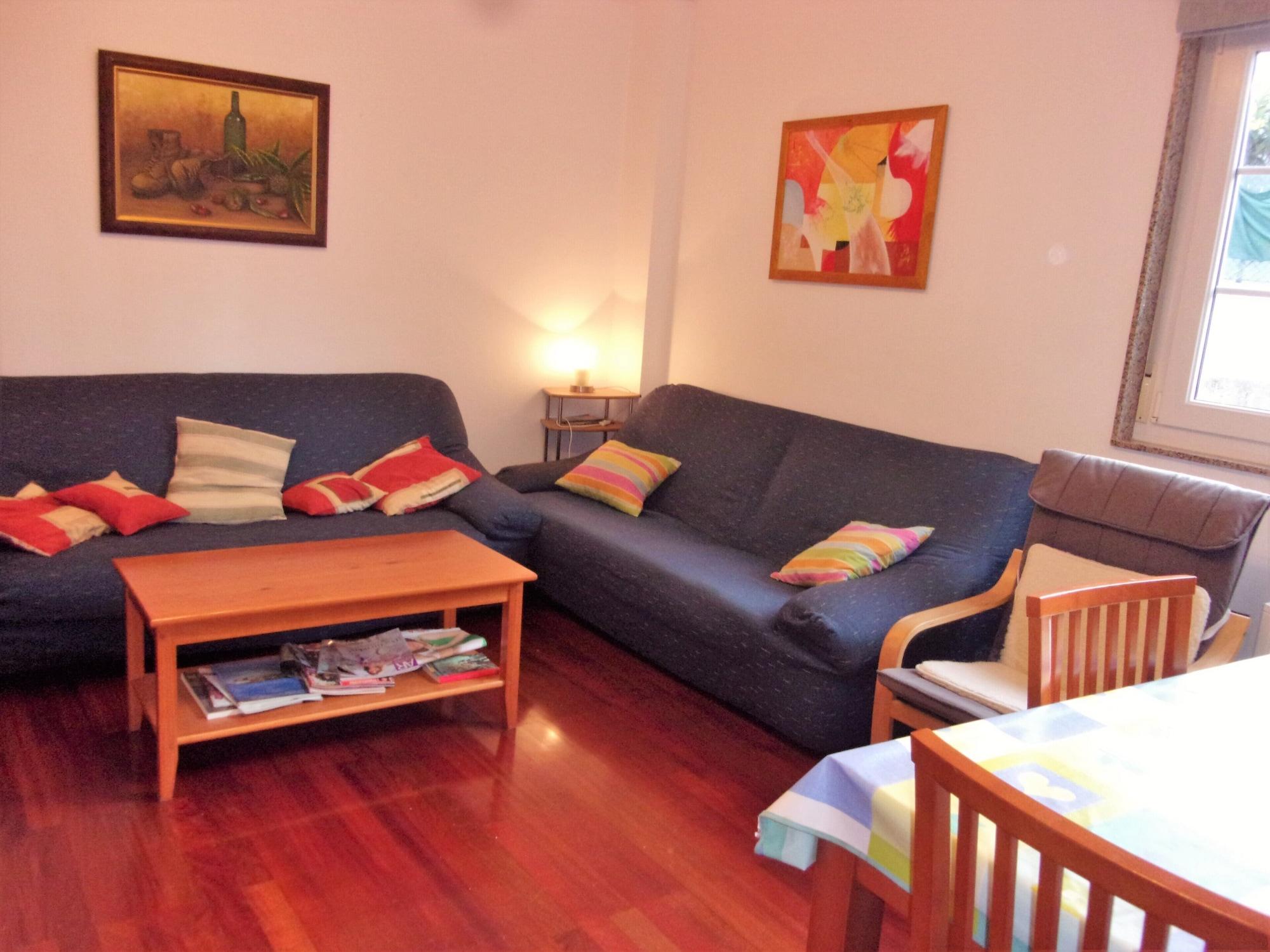 Variados (as) Beautiful and Economical Apartment in the North West of Spain, in Ribeira