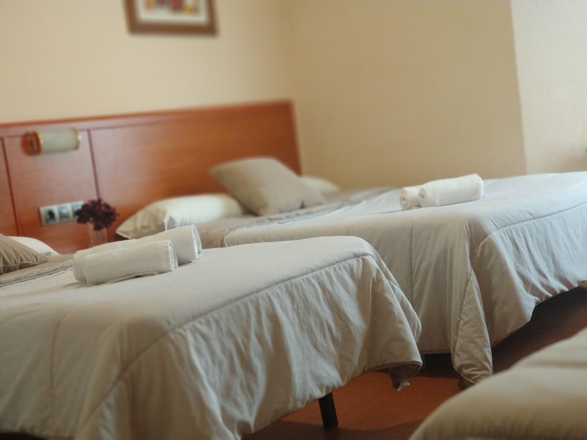 Varios The Hostal Iruñako