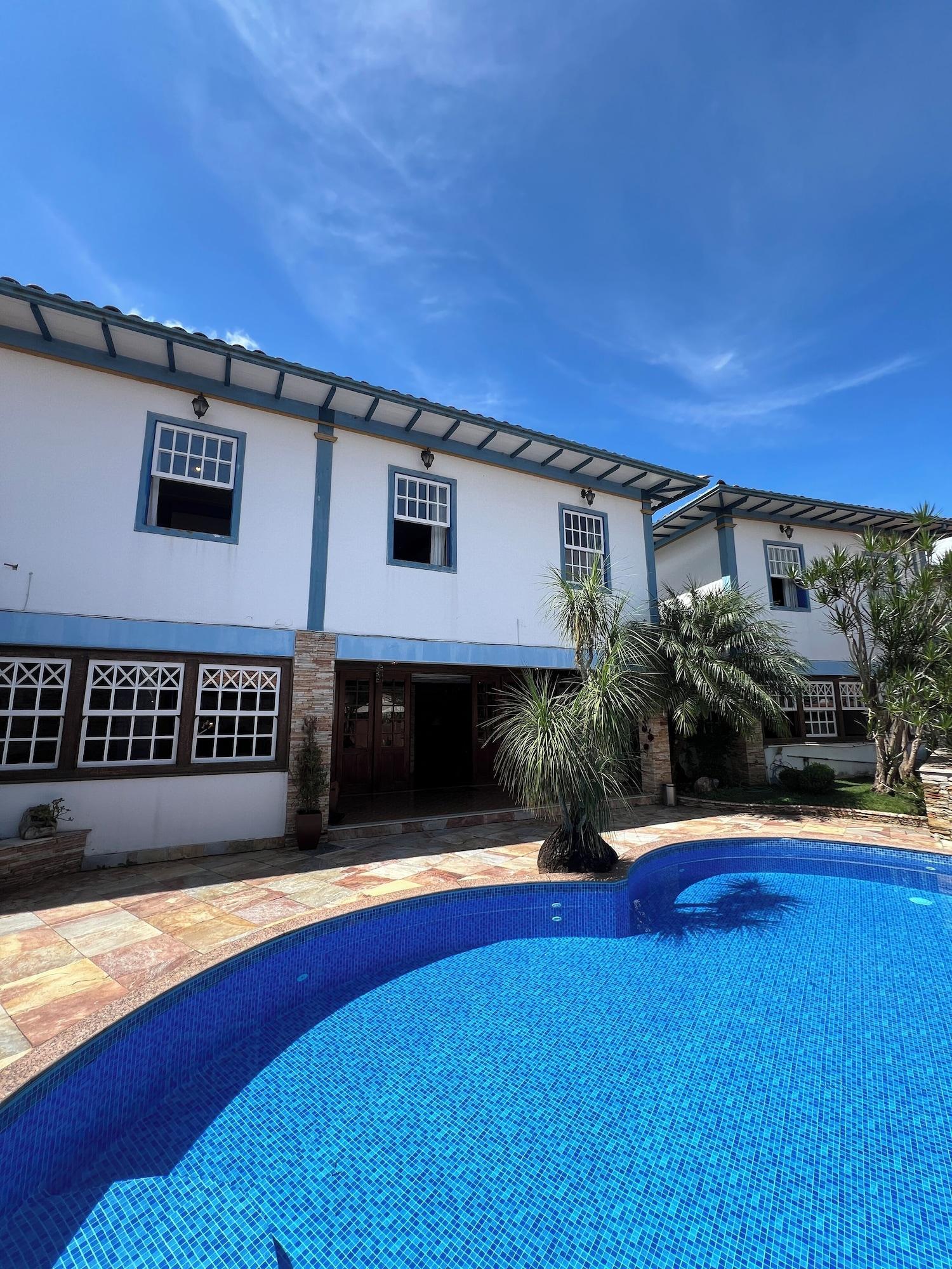 Vista Piscina Pousada Sinhá Olímpia