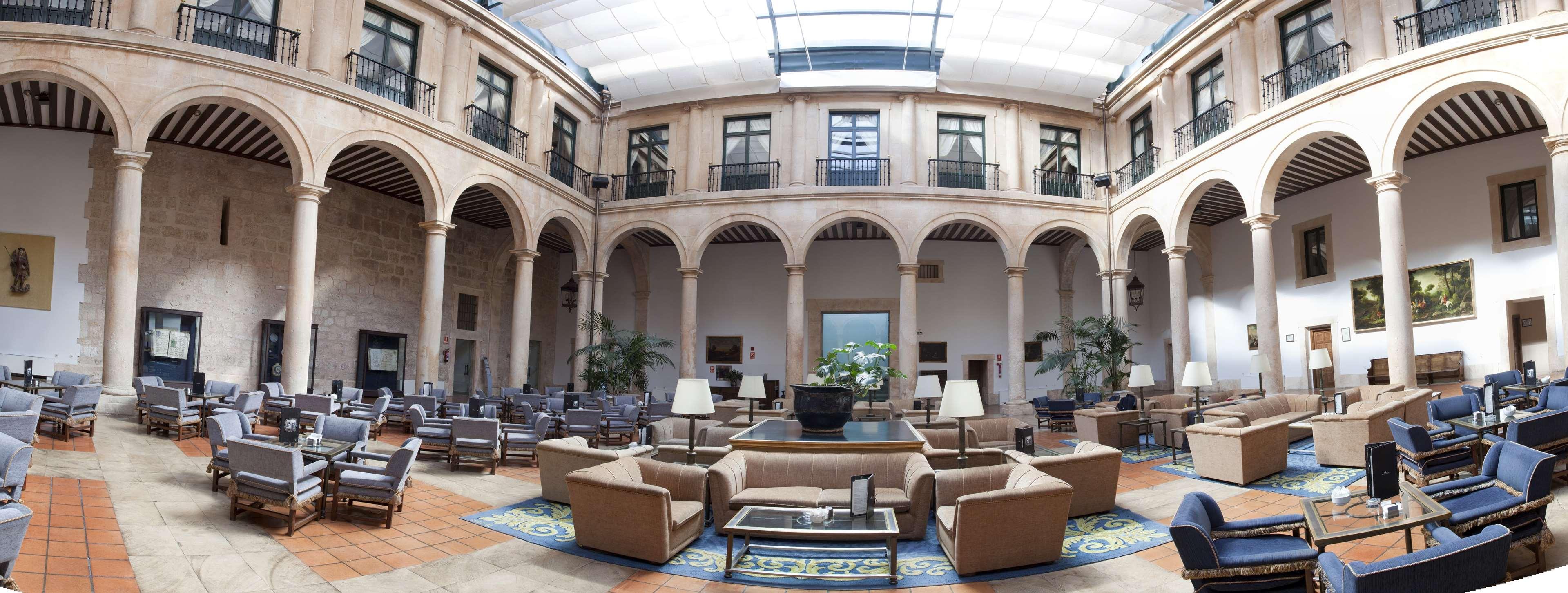 Vista Lobby Parador De Lerma