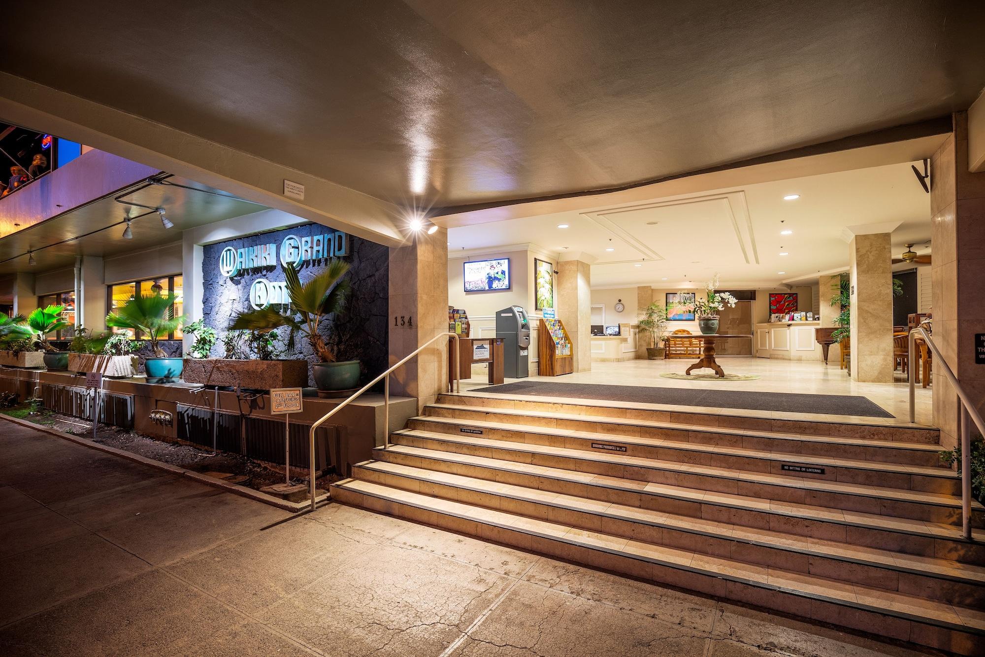 Vista Lobby Castle at Waikīkī Grand
