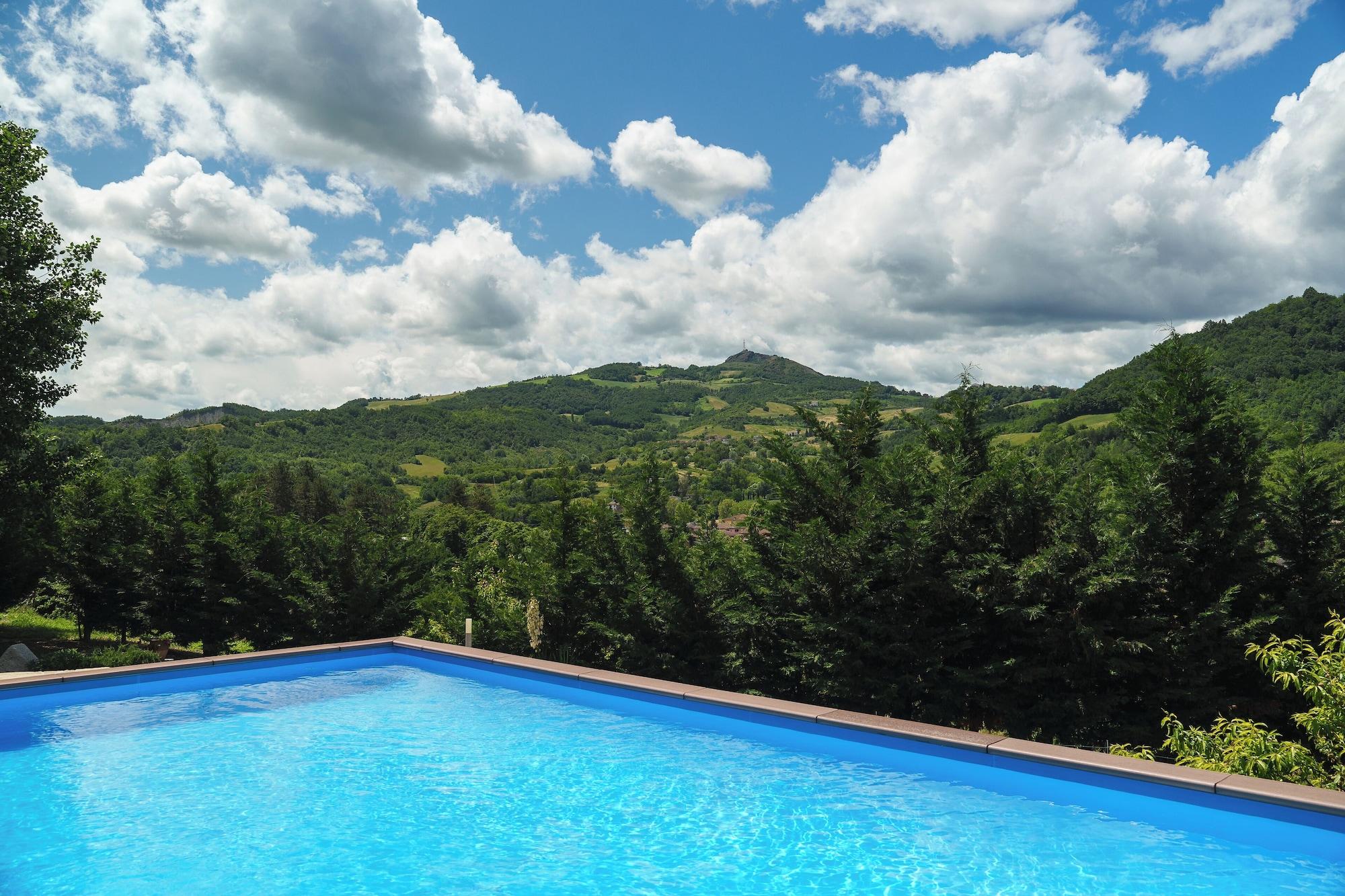 Vista Piscina La Rasora B&B