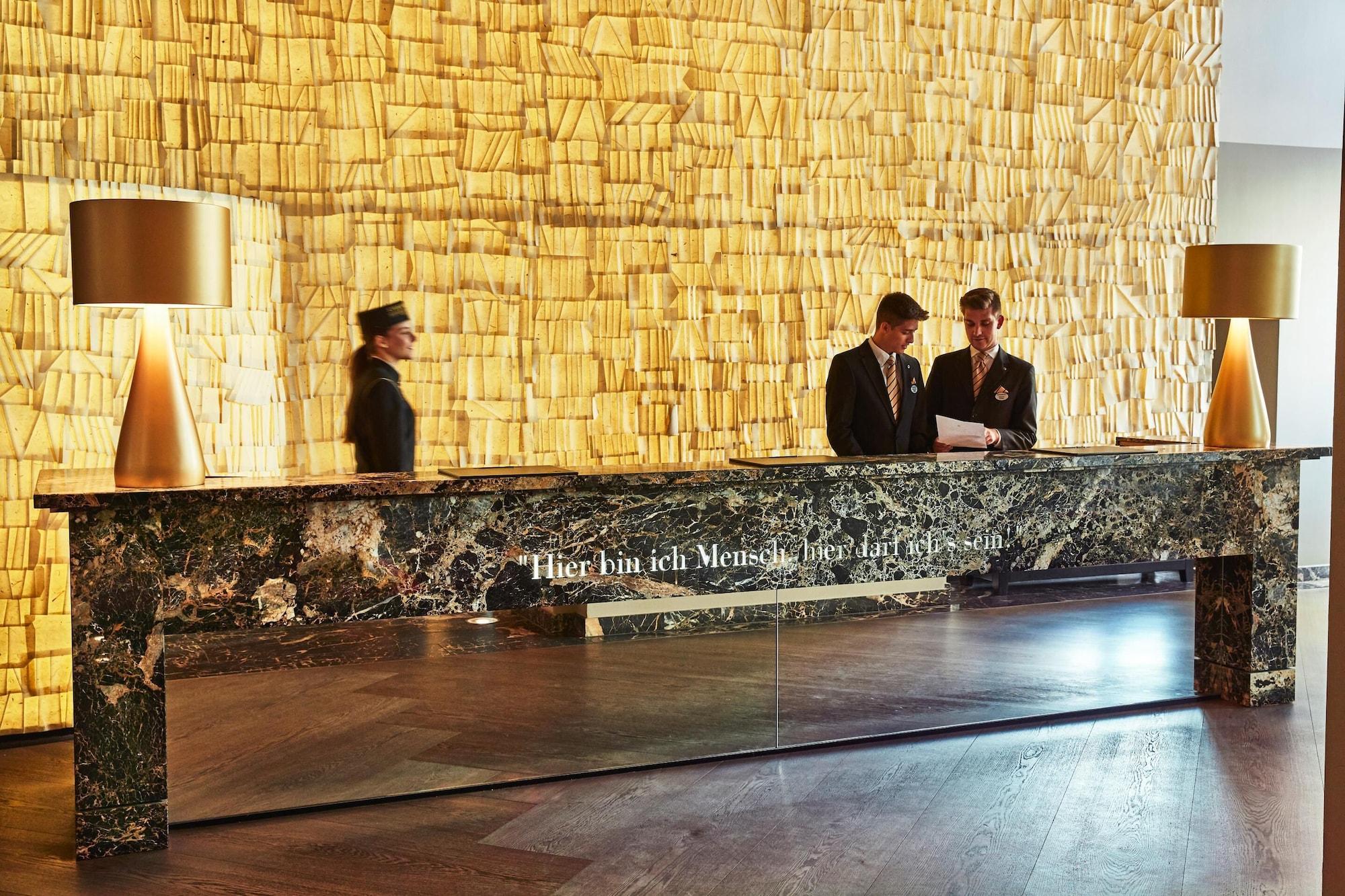 Vista Lobby Steigenberger Icon Grandhotel Handelshof